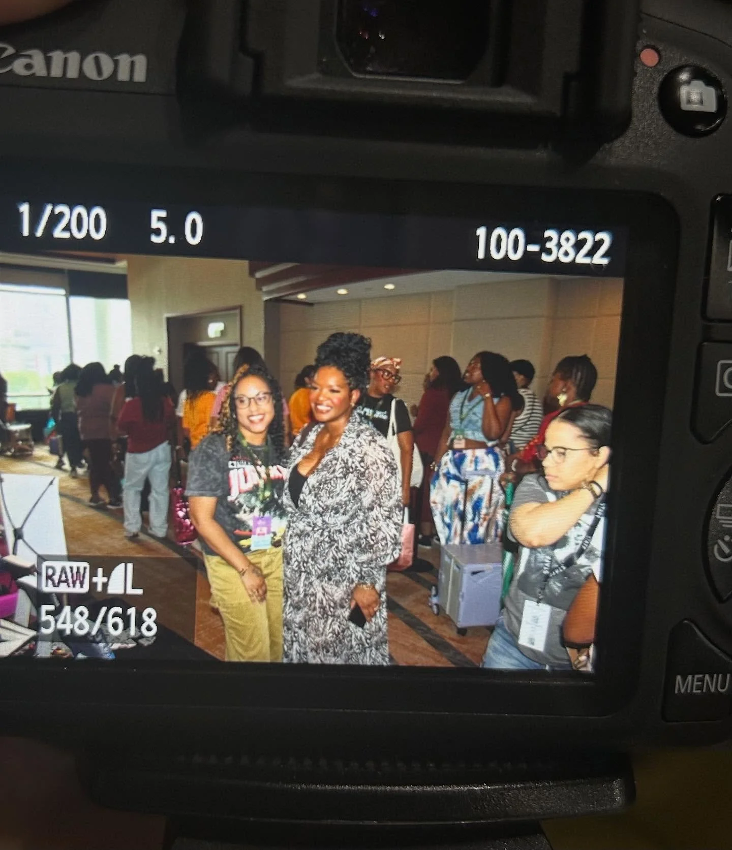 A couple BTS ❤️🫶🏽

@blackromancebookfestival was everything I needed ✨

📸 Shot by @dwaynephotographs 

Full recap coming soon!

#skyemoon #bookish #authorsofig #blackgirlswrite #bookstagram