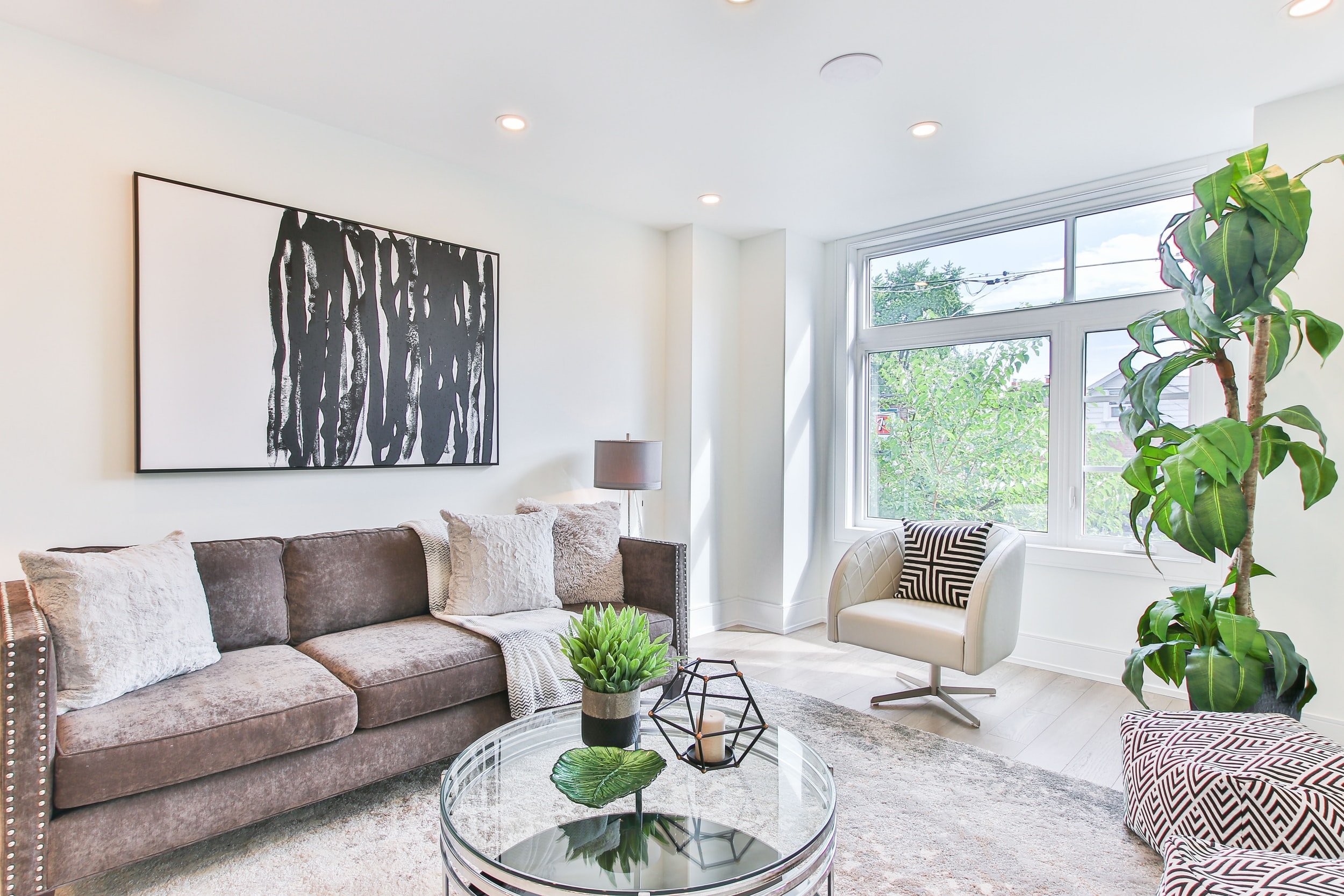Stuck in a Bidding War? 3 Ways to Win Without Busting Through Your Mortgage Approval Amount