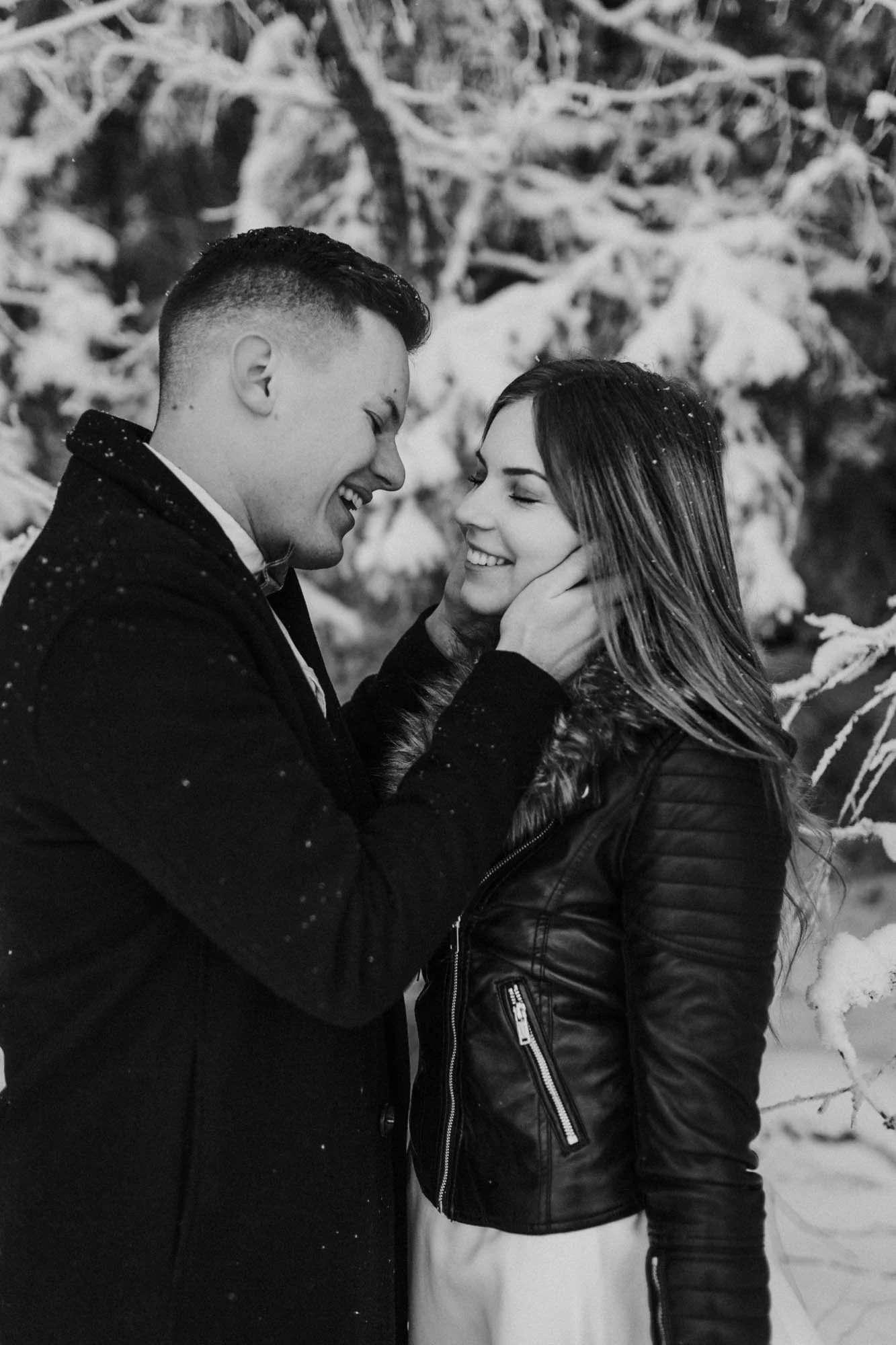 ashley_schulman_photography-winter_wedding_tampere-13.jpeg