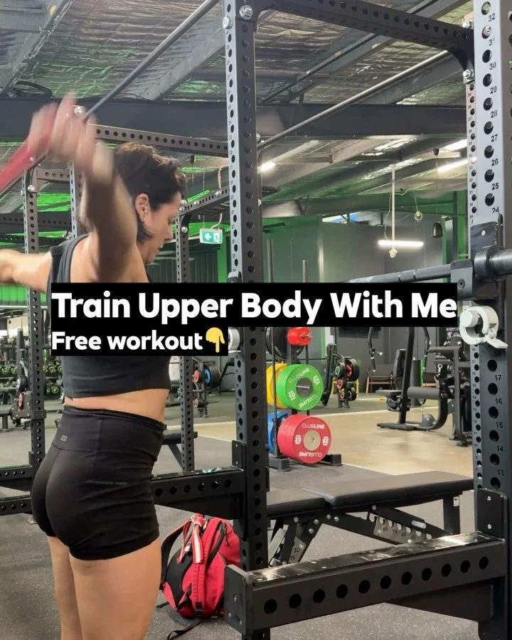 Join me for this morning&rsquo;s upper body session.

Warm Up &bull; Banded shoulder dislocates &ndash; 10&ndash;15 reps &bull; Banded external rotations &ndash; 10&ndash;15 reps &bull; Banded overhead shoulder press &ndash; 10&ndash;12 reps &bull; B