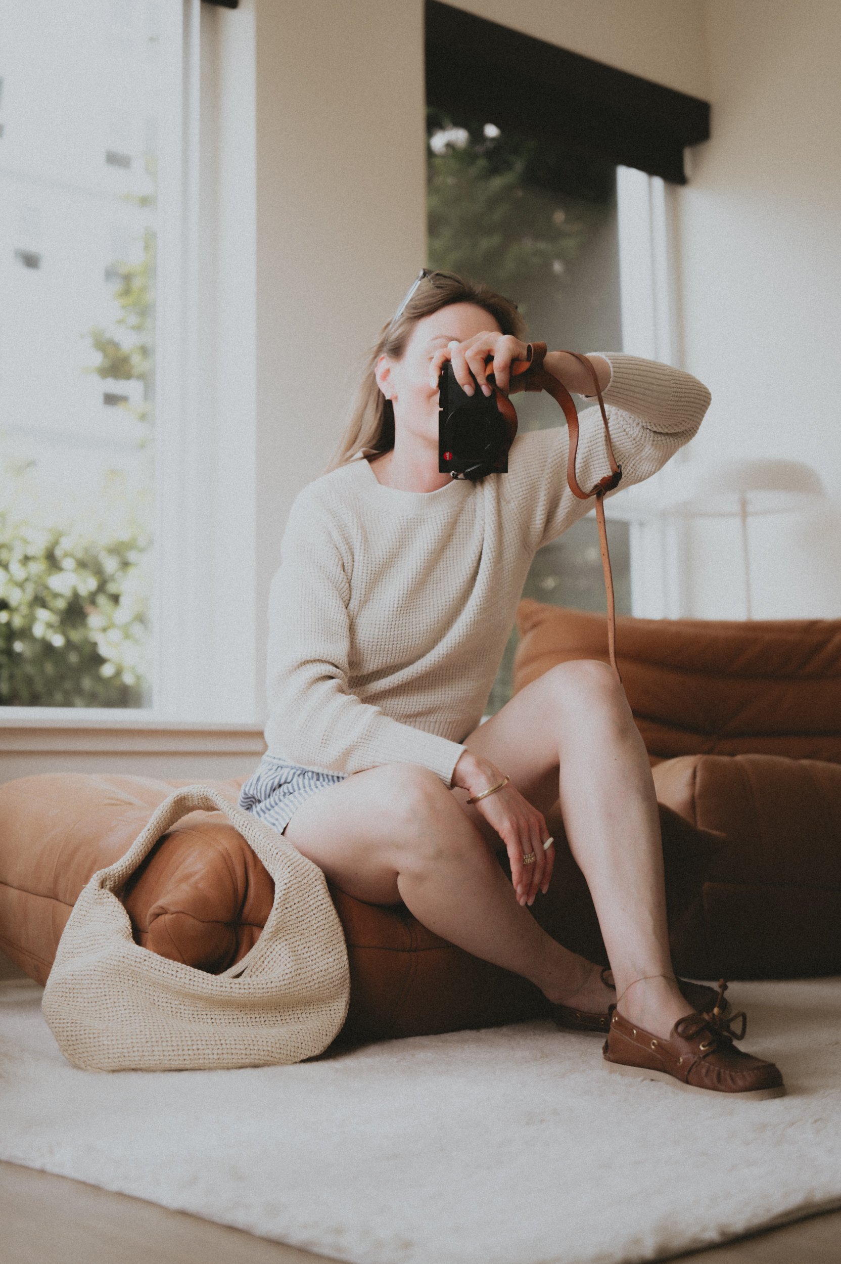  cos raffia bag buck mason cropped seafarer shrunken crew sweater gap organic cotton poplin boxer shorts golden goose boat shoes 