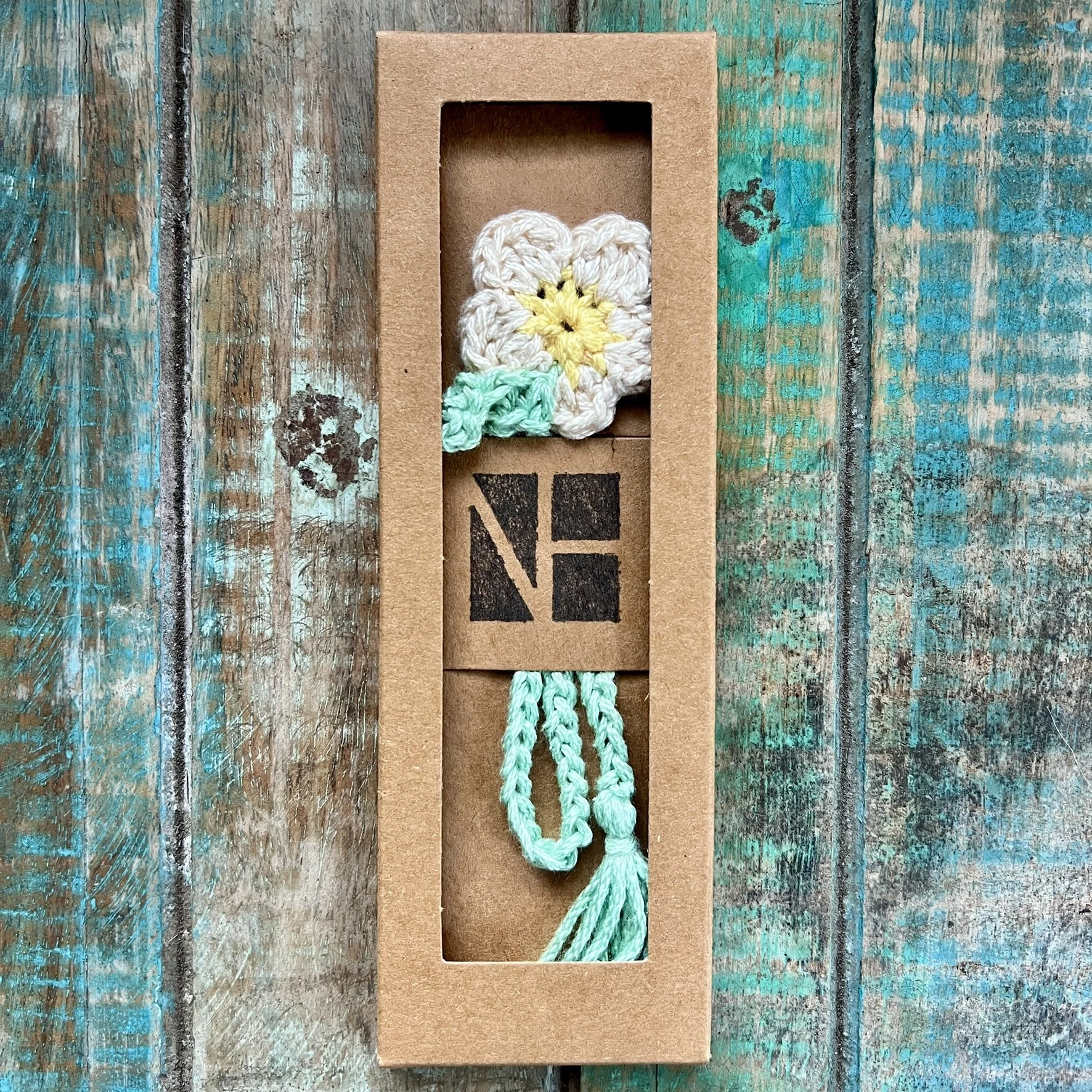 Crochet Flower Bookmark  (Daisy)