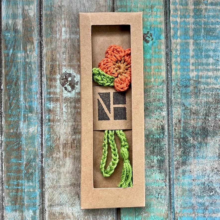 Crochet Flower Bookmark  (Marsha)