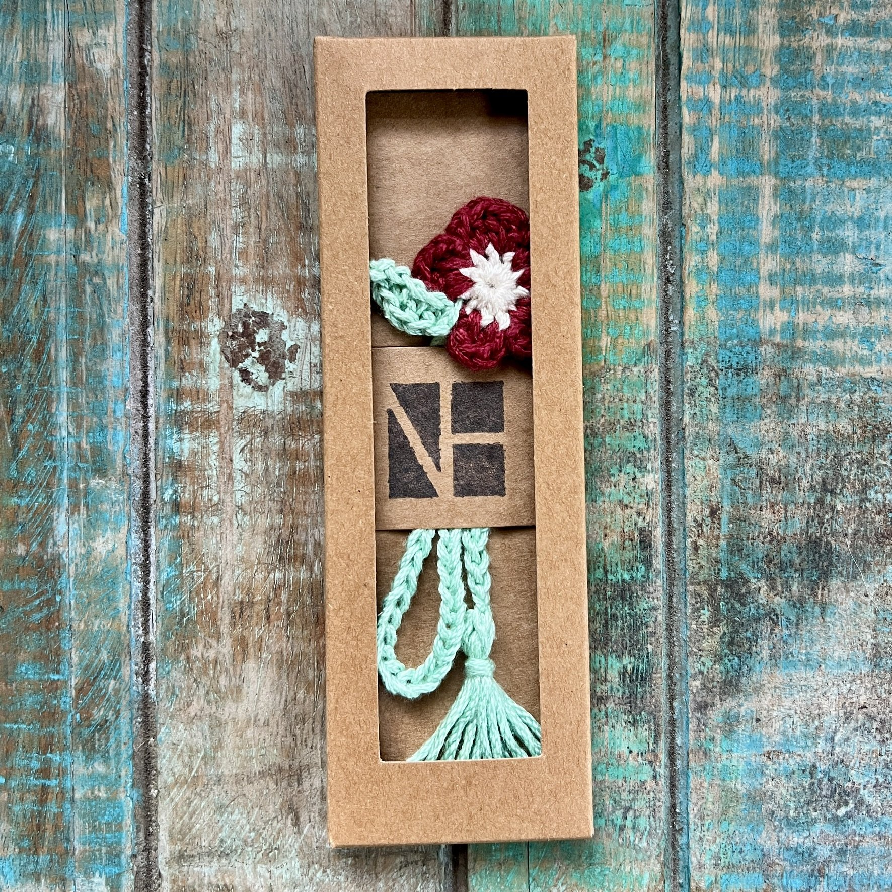 Crochet Flower Bookmark  (Freya)