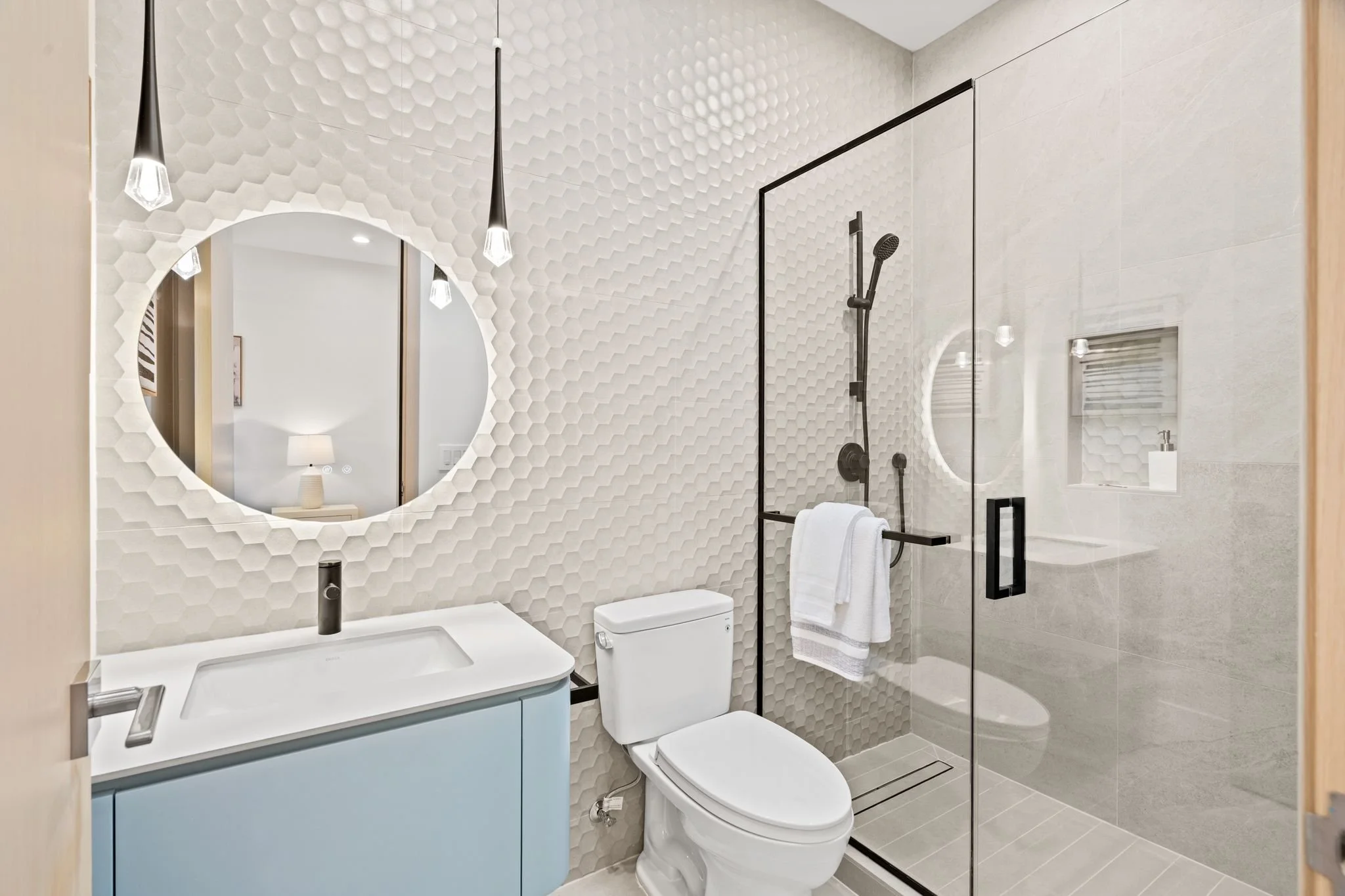 53 Bath 2.jpg