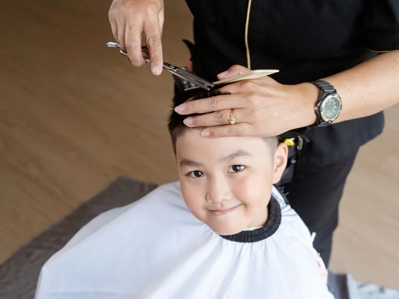 Potong Rambut Dekat Sini - Mulai 200 Ribuan