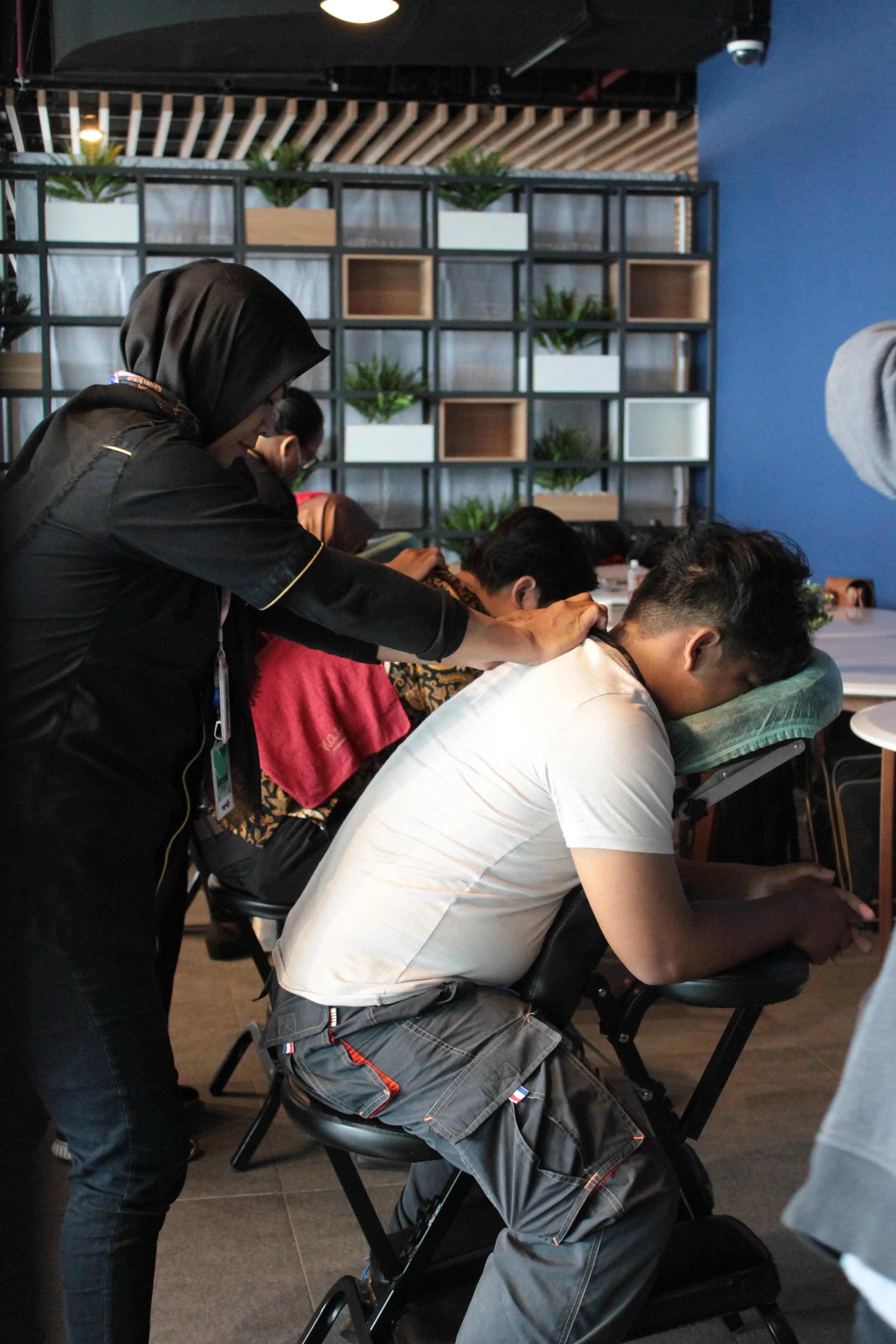 for MNC & High End Magazine