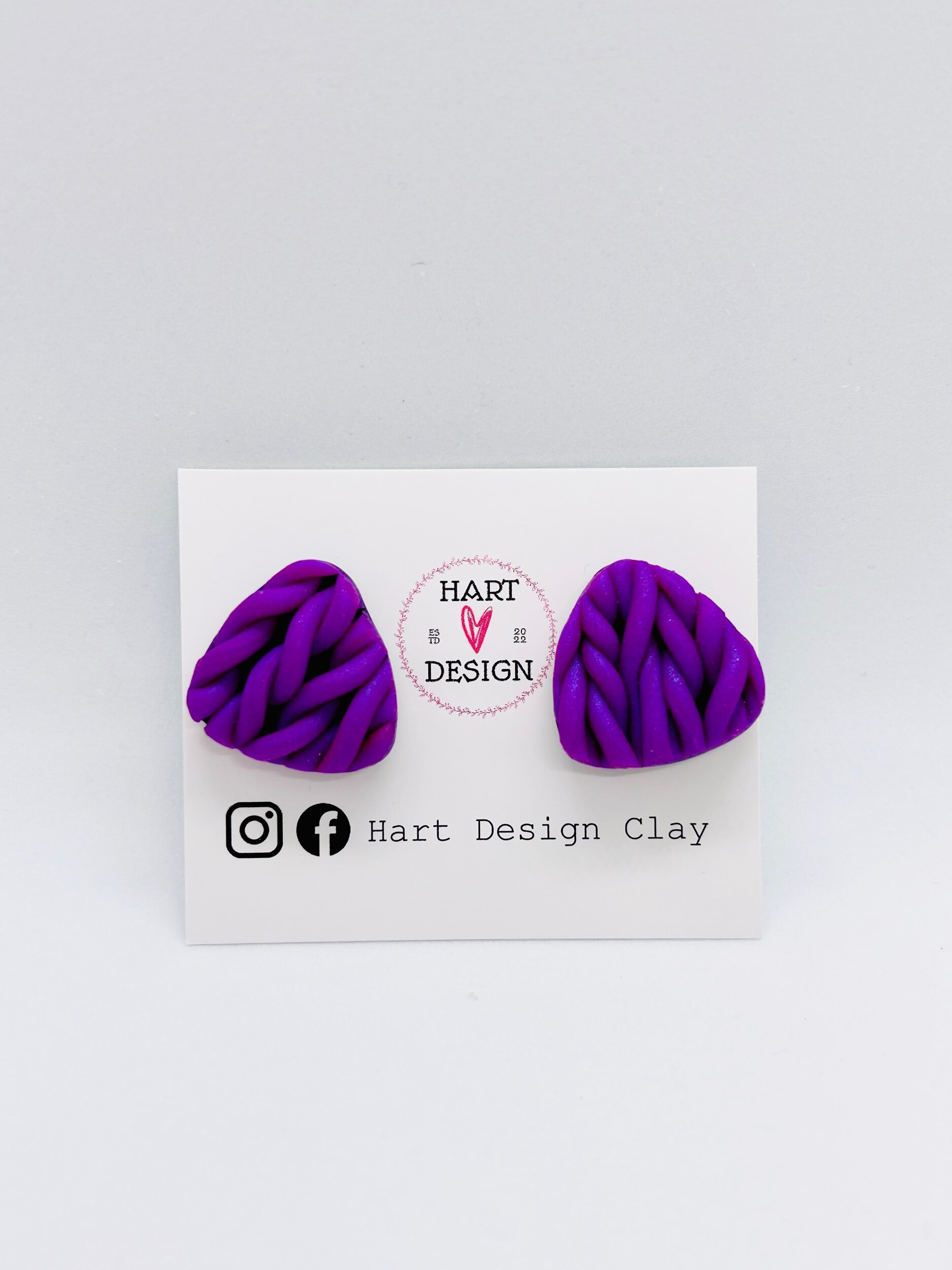 Purple triangle knit stud