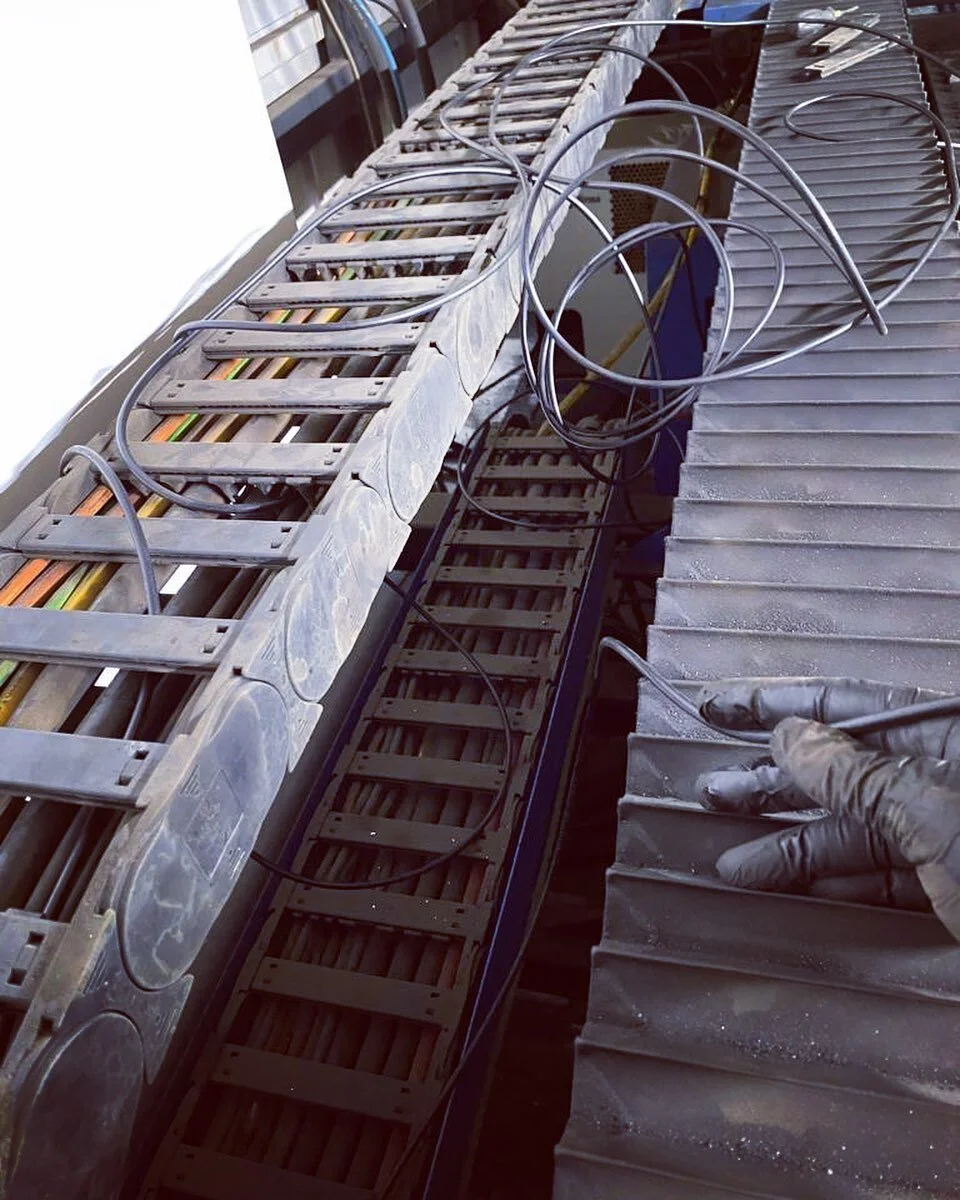 Love this part - running replacement cables through energy chain 😐&hellip;.

#nextgenmachinery #sheetmetalmachinery #fiberlaser #tubelaser #cncpressbrake #tooling #softwaresolutions #fabricationmachinery #engineeringmachinery #service #preventativem