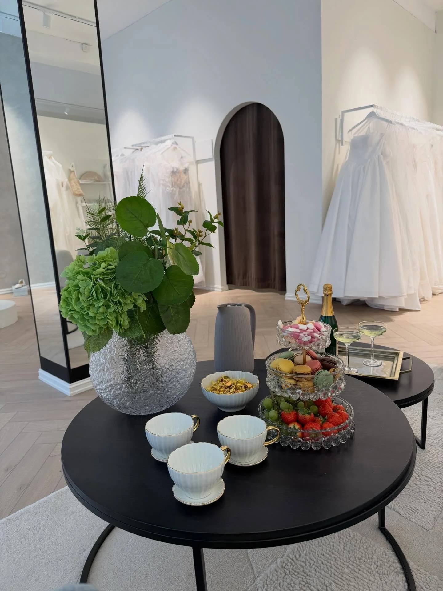 Velkommen til oss 🫶

#brud #brudekjole #bryllup #weddingdress #bridal