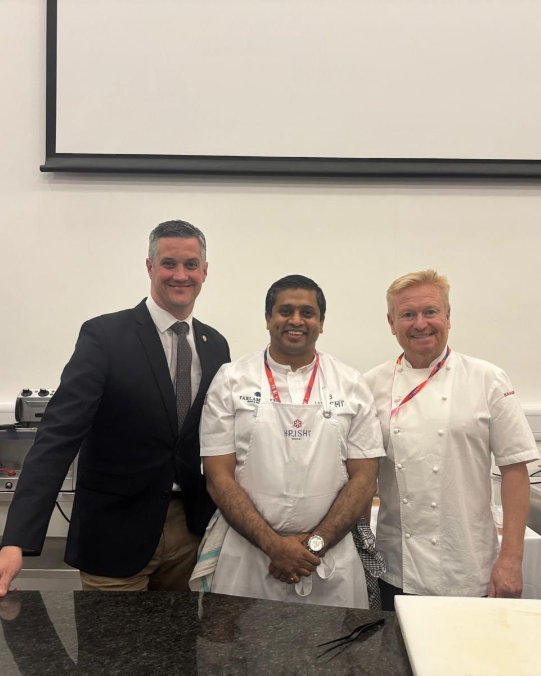 Last week, Chef Patron at Farlam Hall @hrisikesh.desai and Head of Learning and Development at Iconic Luxury Hotels @onehollywoodlife joined forces to present a live ‘cook and serve’ event to culinary and hospitality students at @sheffcol