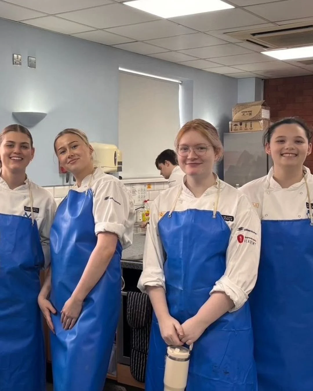 Students from Milton Keynes College recently experienced an unforgettable industry visit to Billingsgate Market, organised through the College Community Programme at the Royal Academy of Culinary Arts!

The day was hosted by CJ Jackson of the Billing