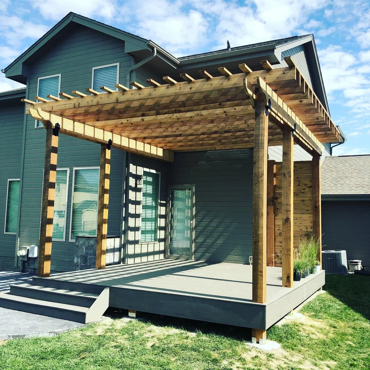 Using a Pergola to Turn Your Outdoor Living Area Into an All-Day Relaxation Space in Brentwood and College Grove, TN