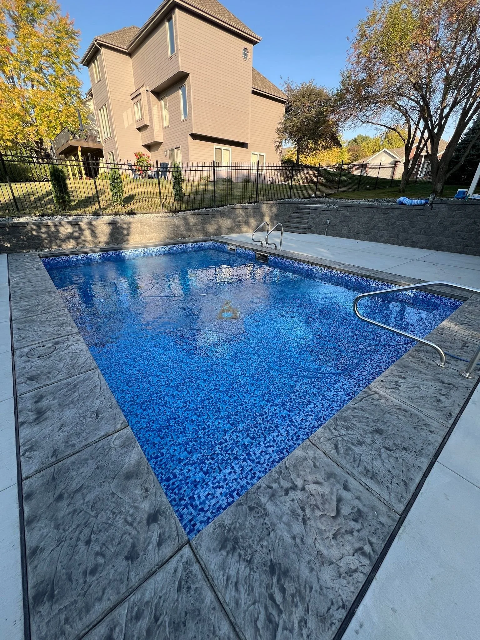 Vinyl liner pool with composite deck in Omaha, NE