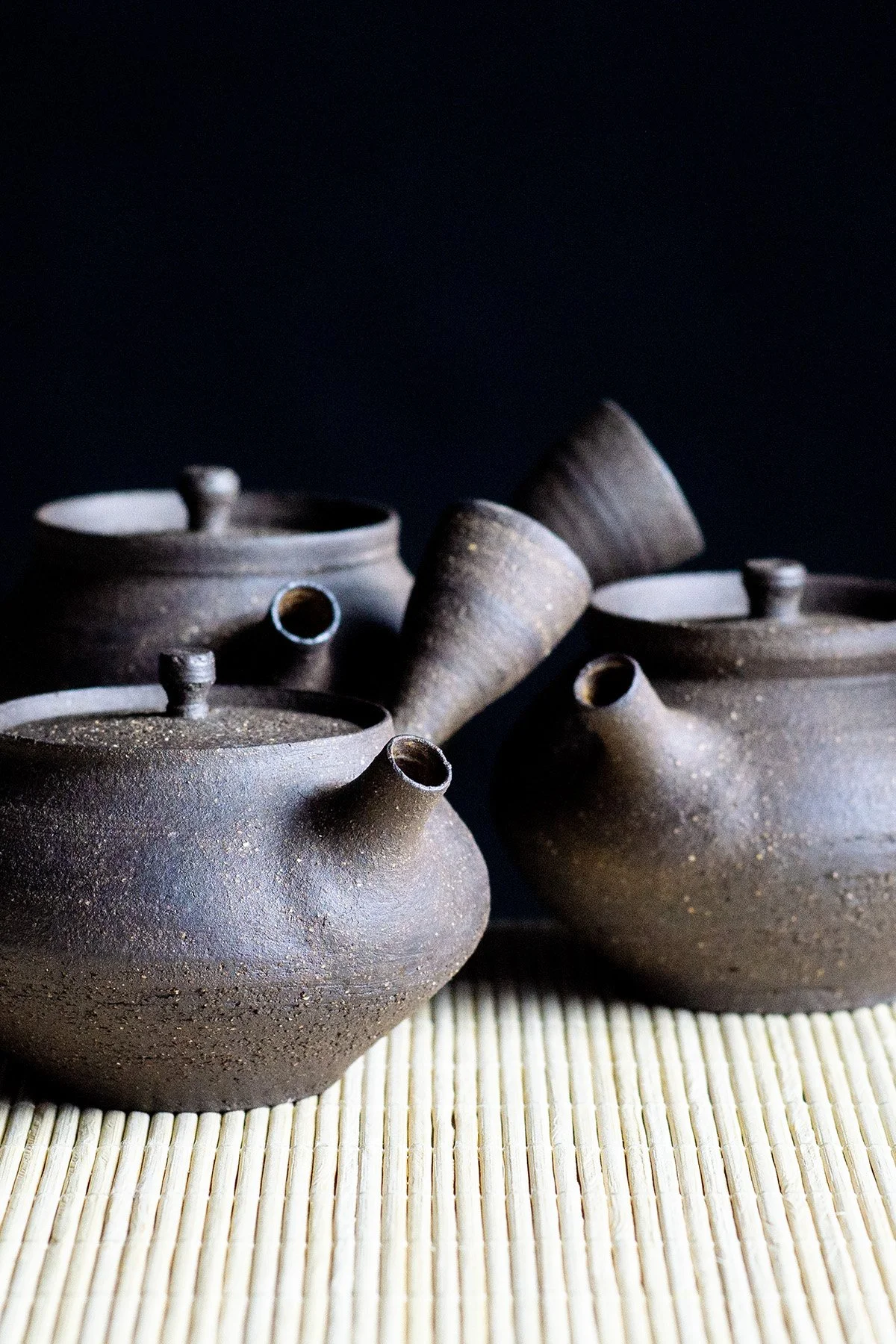 Traditional side handle kyusu teapot inspired by Japanese tea culture and made for everyday brewing.