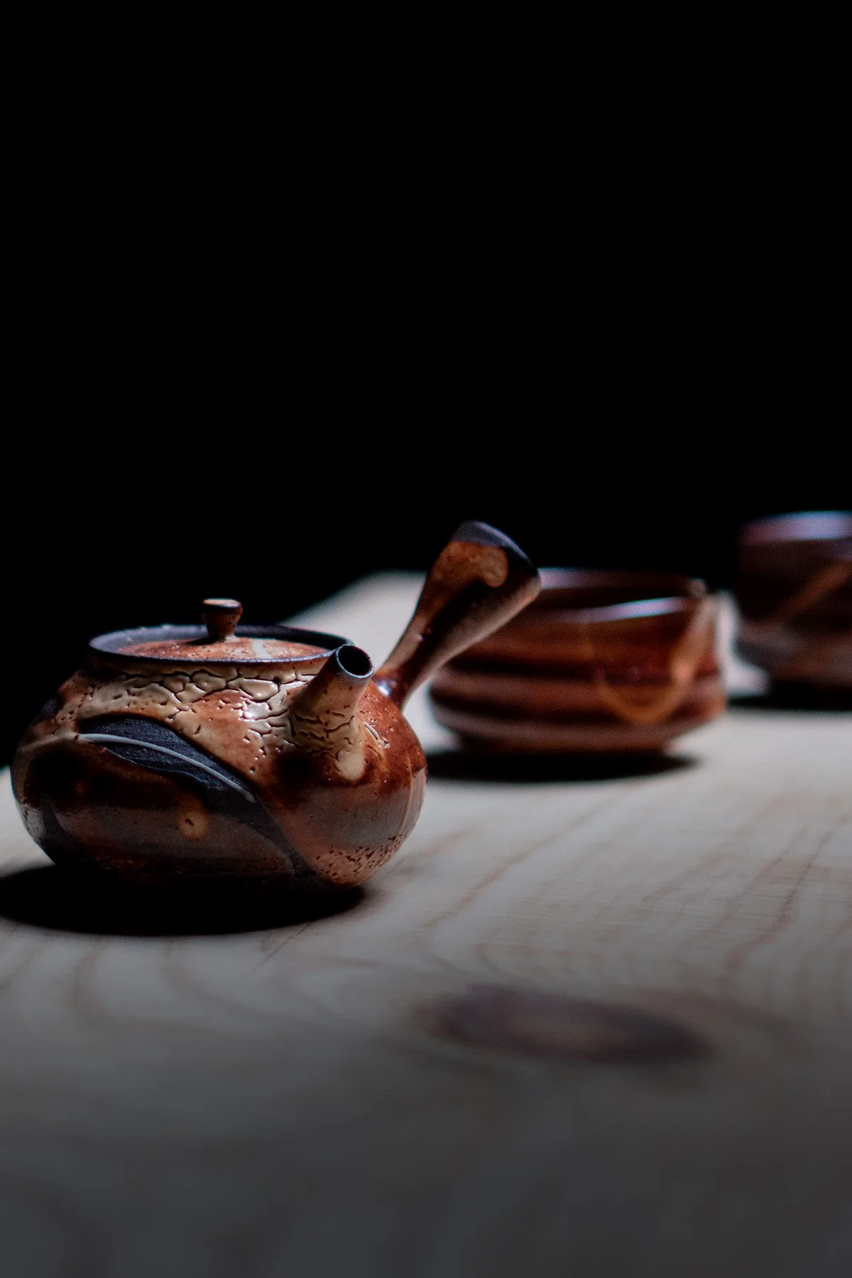 Traditional side handle kyusu teapot with Shino inspired by Japanese tea culture and made for everyday brewing.