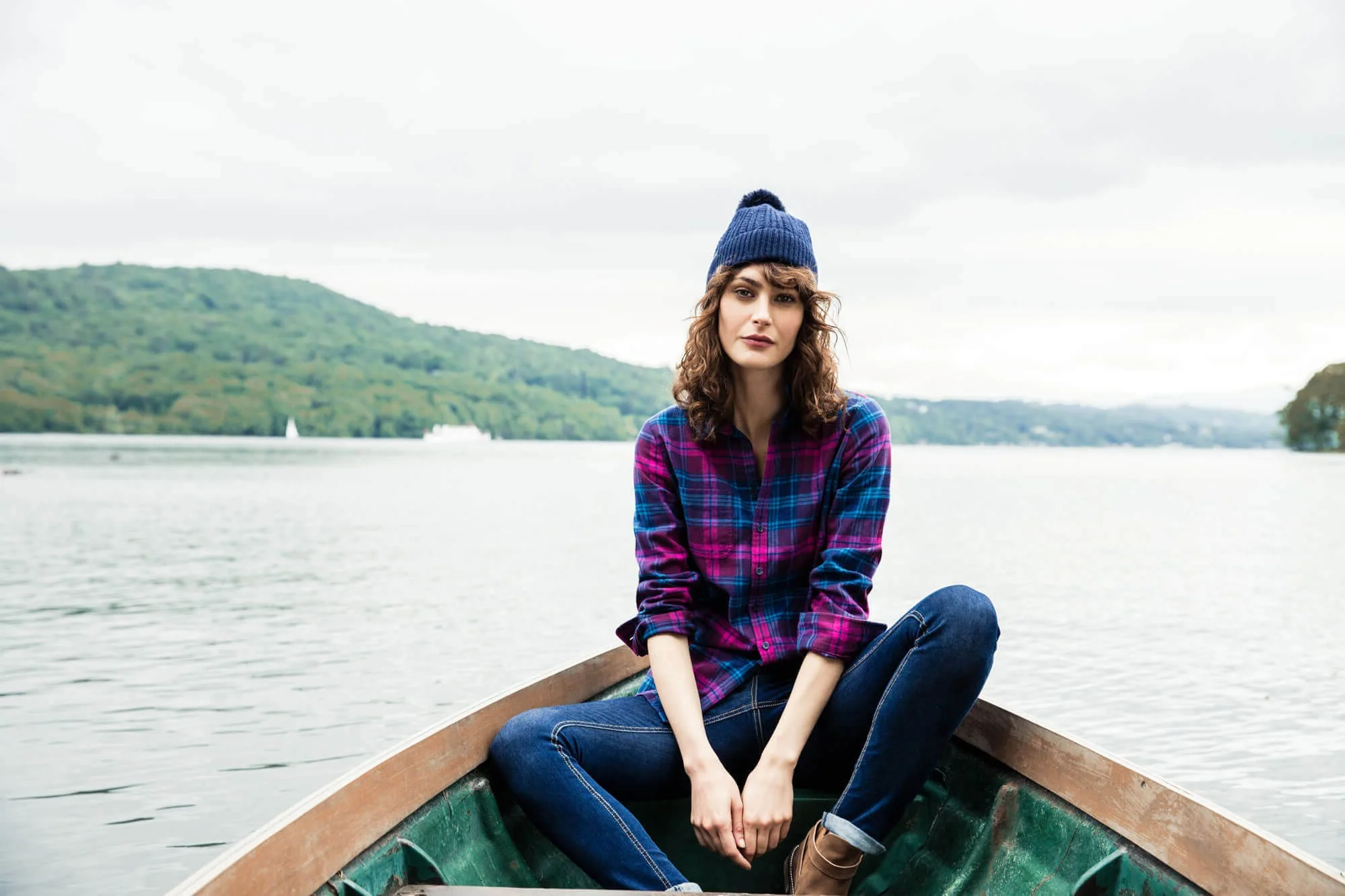 LAKE, PADDLE, STROLL