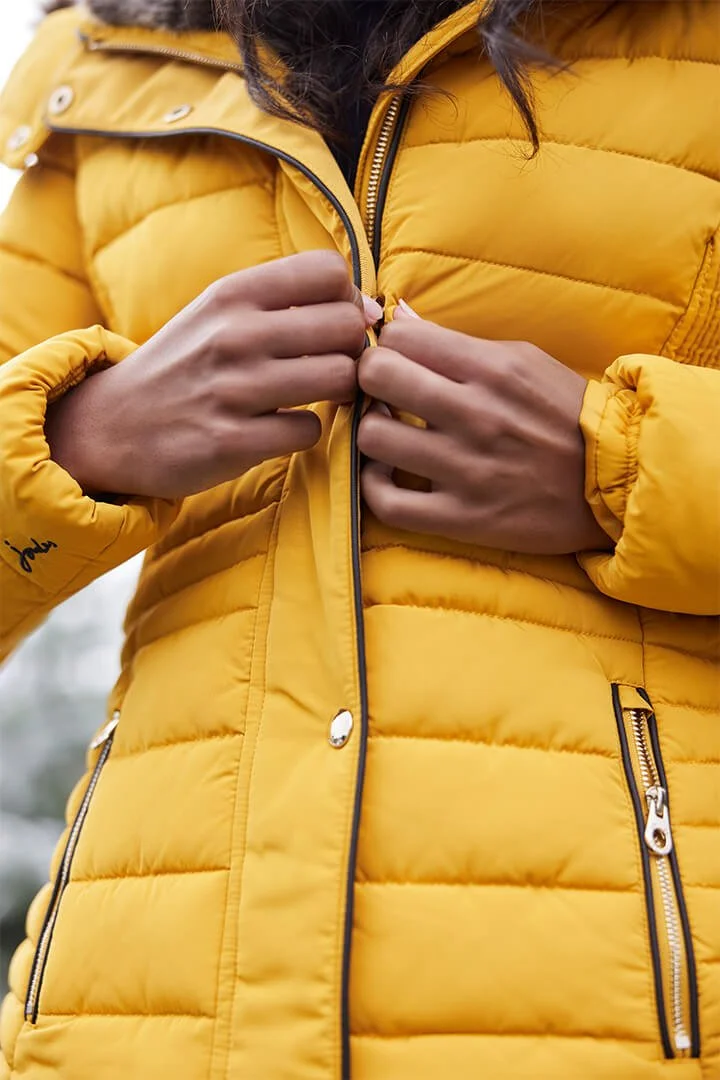 MerryBrightChristmas_ArtDirection_Outerwear-7.jpg