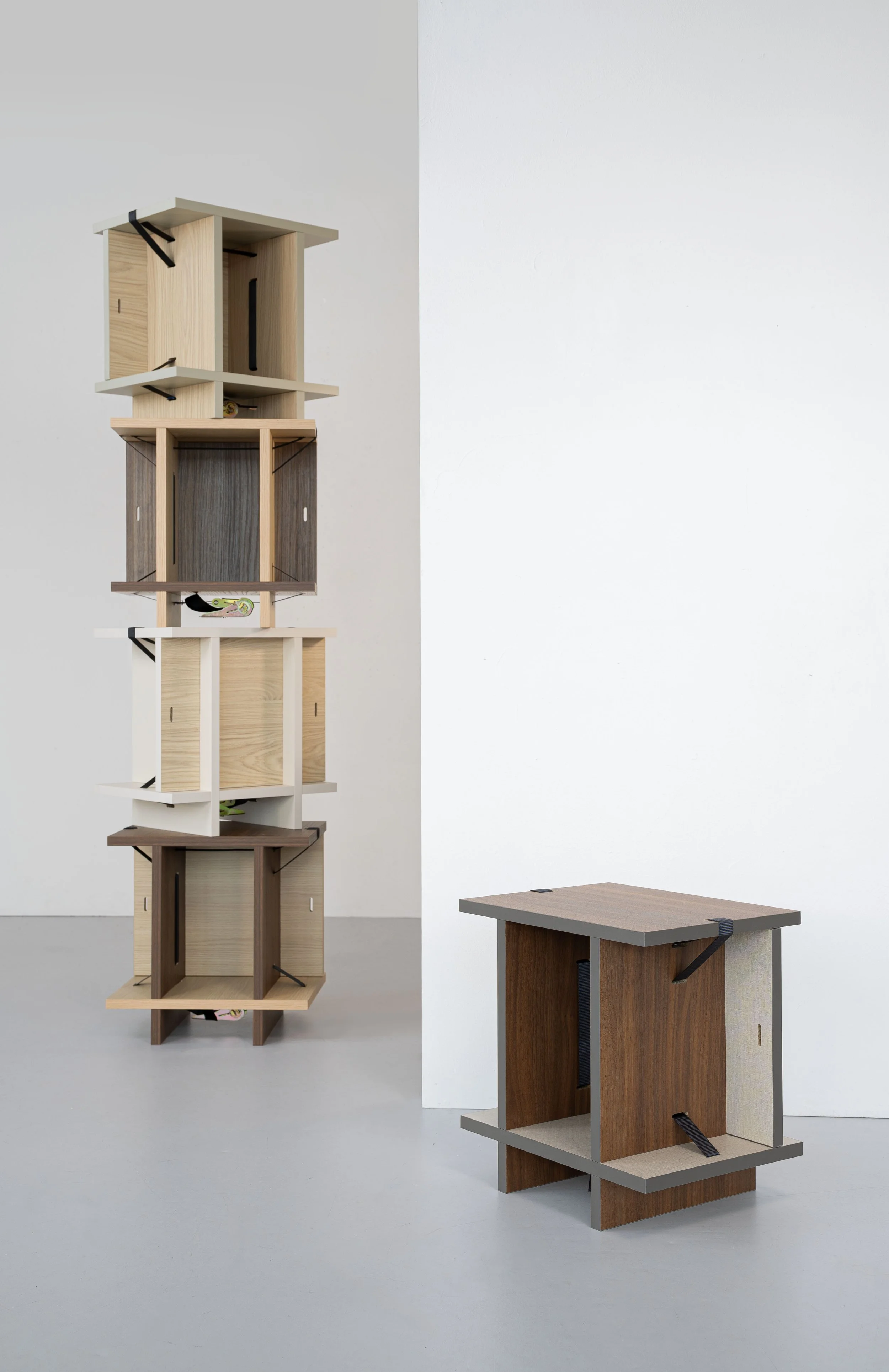 Les tabourets totem Itération Amandine Capion.jpg