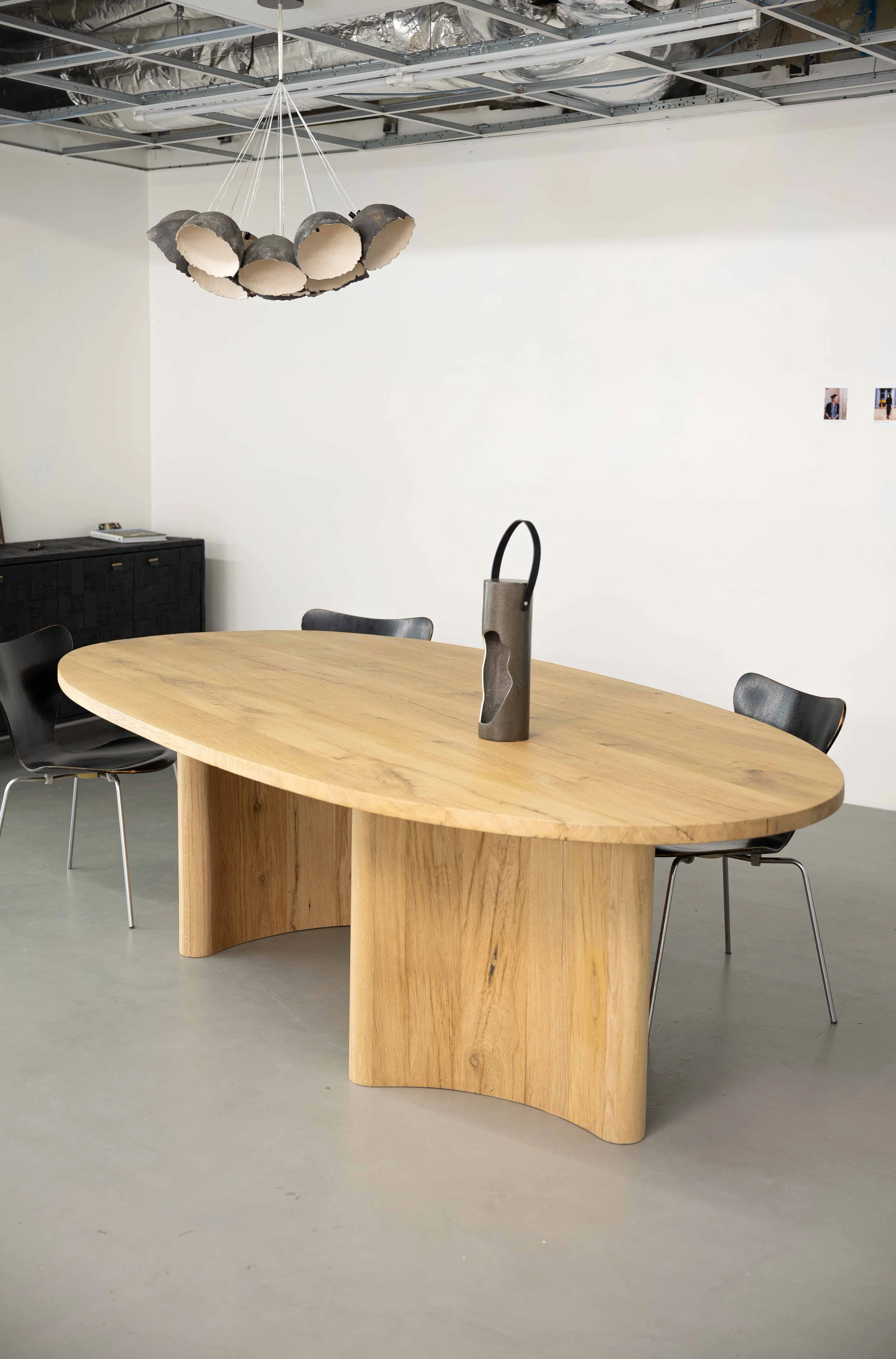 Table et suspension portrait ©Amandine Capion.jpg