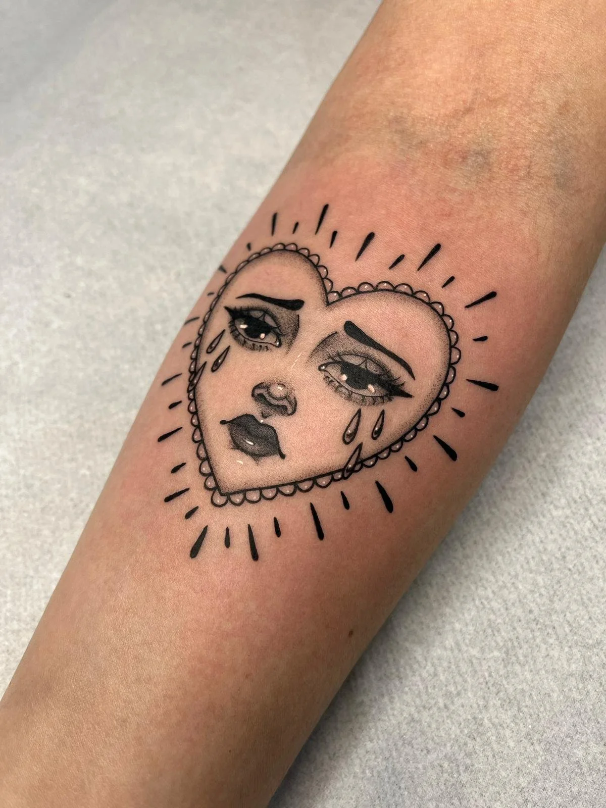 Julia - @julialima.tattooart