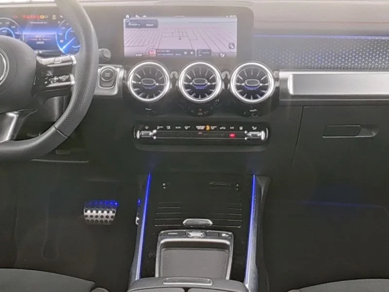 W1N9M0CB8TN165948_5_INTERIOR.jpg