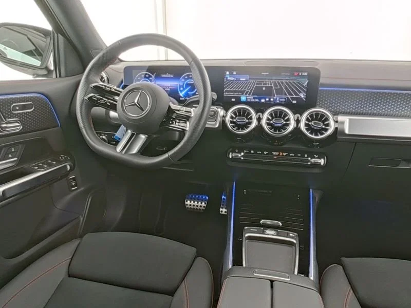 W1N9M0CB0TN146441_6_COCKPIT.jpg