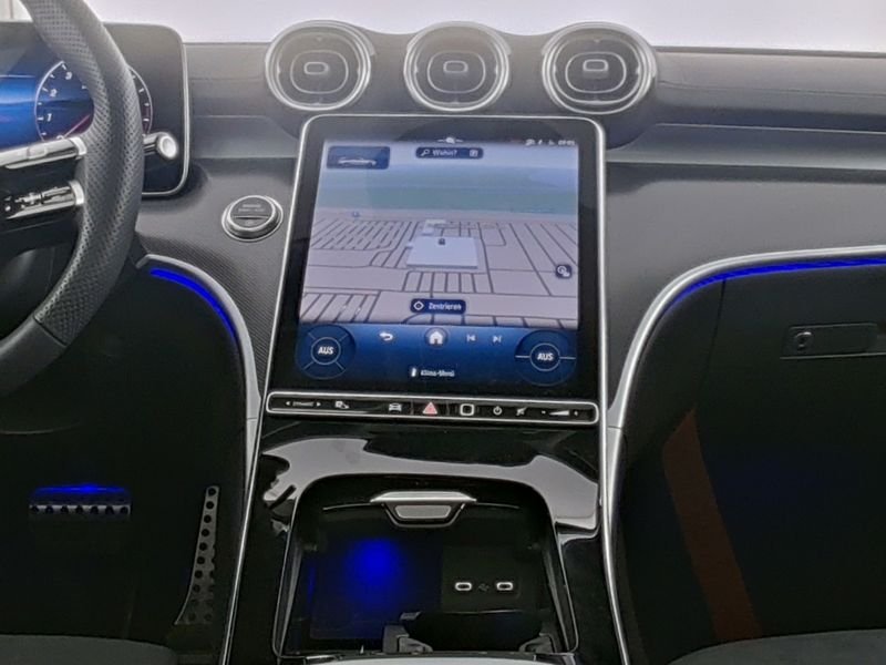 W1KAH4BB1TF221925_5_INTERIOR.jpg