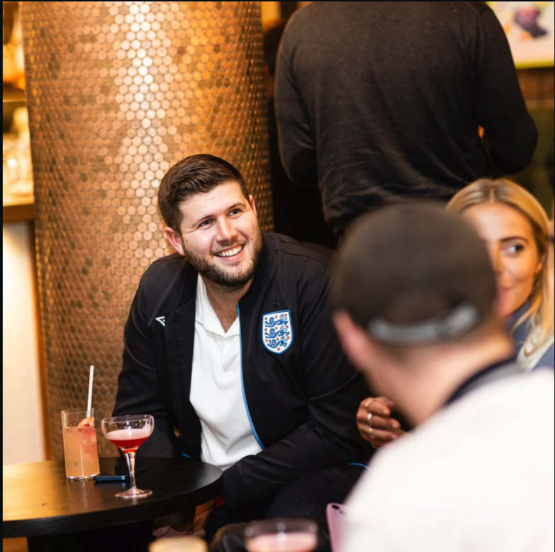 Undergound_fan_club_wales_vs_england_wolrd_club_fan_party_13.png