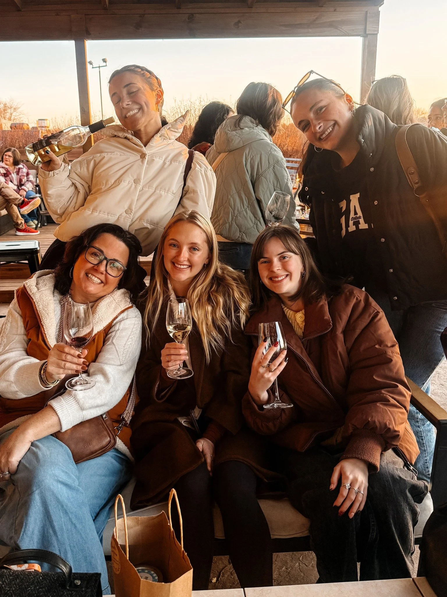 Friday nights at River Bend always feel a little extra fun! Call your people and kick off the weekend with us. We&rsquo;re open 4:30pm to 8pm with warm mulled wine, festive Peppermint Martinis, and plenty of good company waiting for you. 🍷🍸

If you