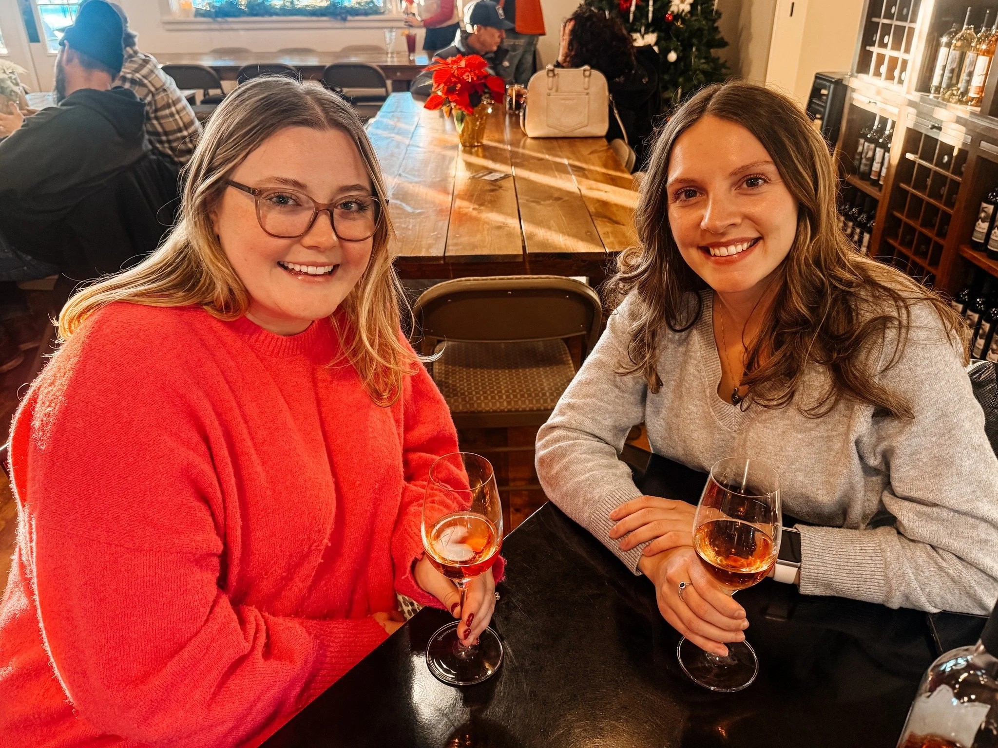 This is your friendly Friday reminder that we're open tonight! 👋 River Bend is open Fridays from 4:30pm to 8pm. Stop in before or after your Friday night fish fry and ease into the weekend with us. 🍷