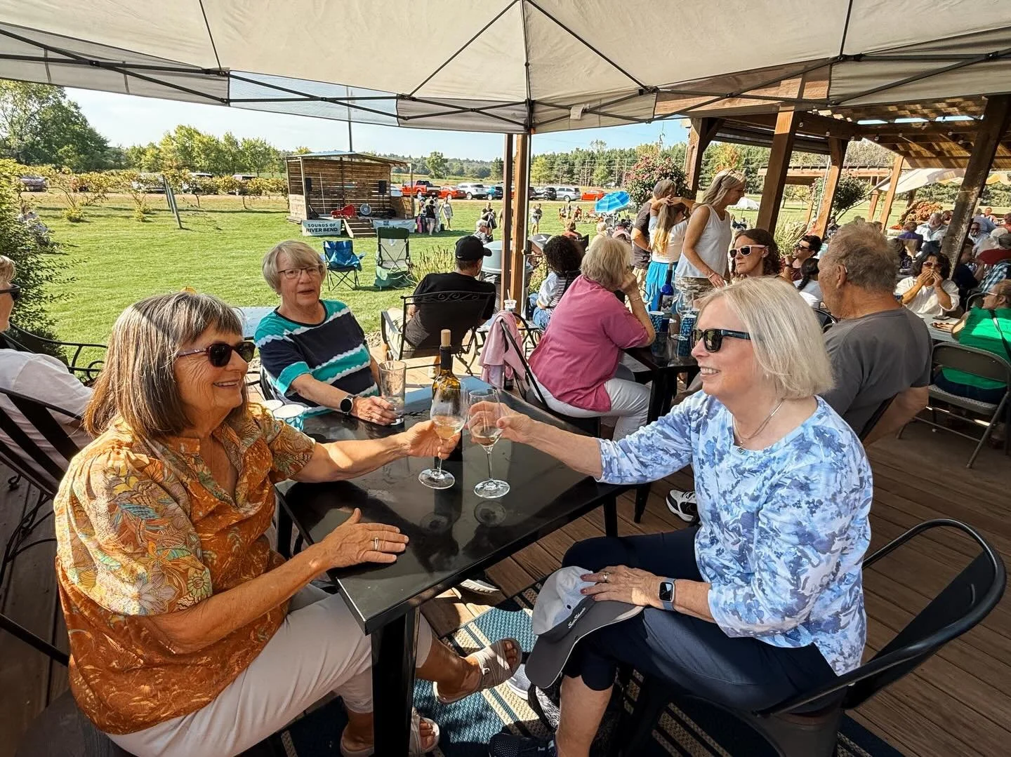 Cheers to main season kicking off today! 🍷This is what we&rsquo;ve been waiting for. Longer days, live music, full patios, food trucks, cocktails, mocktails, new releases&hellip;it all starts now.

Main Season Hours:
Wednesday 11&ndash;8 (Music Bing