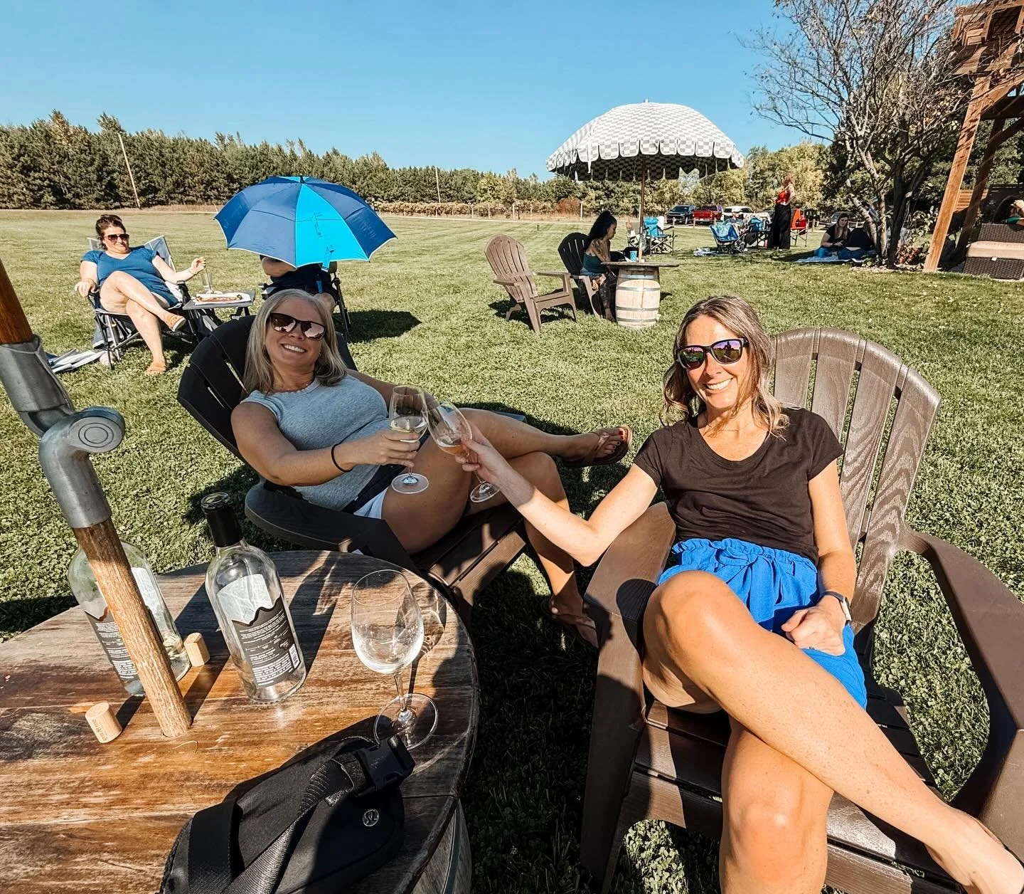 Grab a chair and stay awhile. 🍷☀️River Bend is open for the season!

Wednesday 11am to 8pm *music bingo at 6
Thursday-Saturday 11am to 7pm
Sunday 11am to 5pm