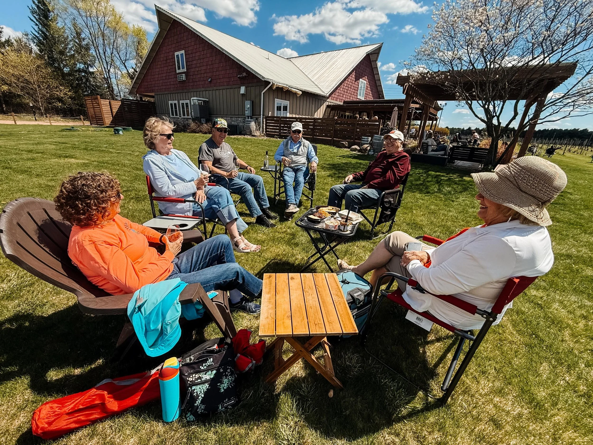 There&rsquo;s a LOT happening this week ☀️🍷Here&rsquo;s the rundown:

&bull; Today is the first Wednesday of the main season and we&rsquo;re open at 11am
&bull; Pizza is now available on days there is no food truck 🍕
&bull; Music Bingo with @carlso