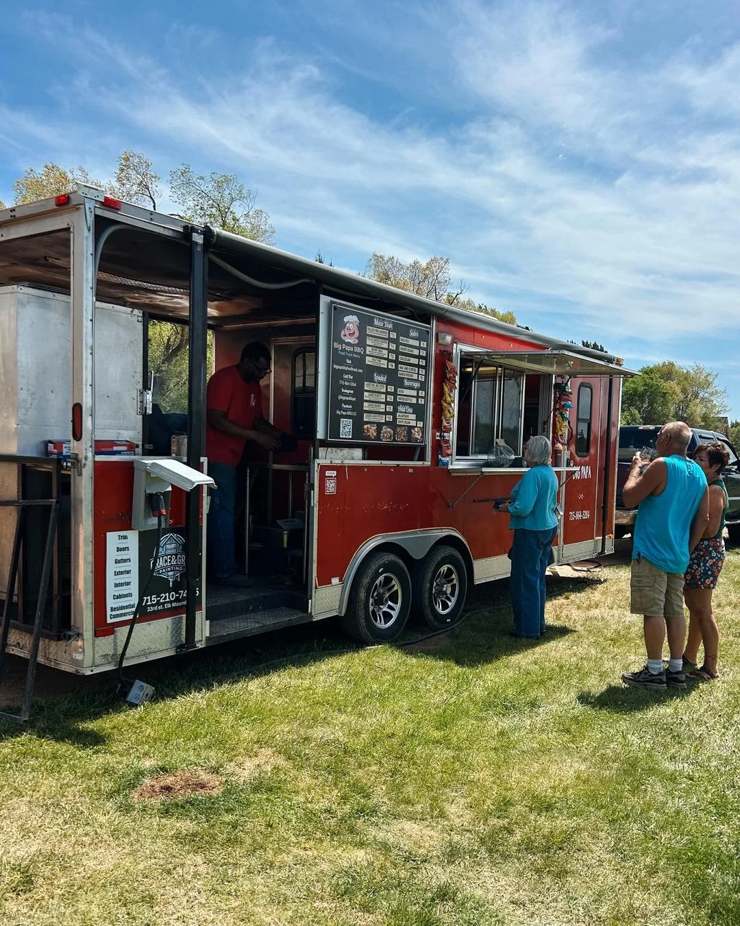 The smell of Big Papa BBQ in the vineyard should be bottled up and sold! 🔥Visit us Saturday + Sunday for Big Papa BBQ! K&amp;K Poppin&rsquo; Stop will be here Memorial Day Monday!