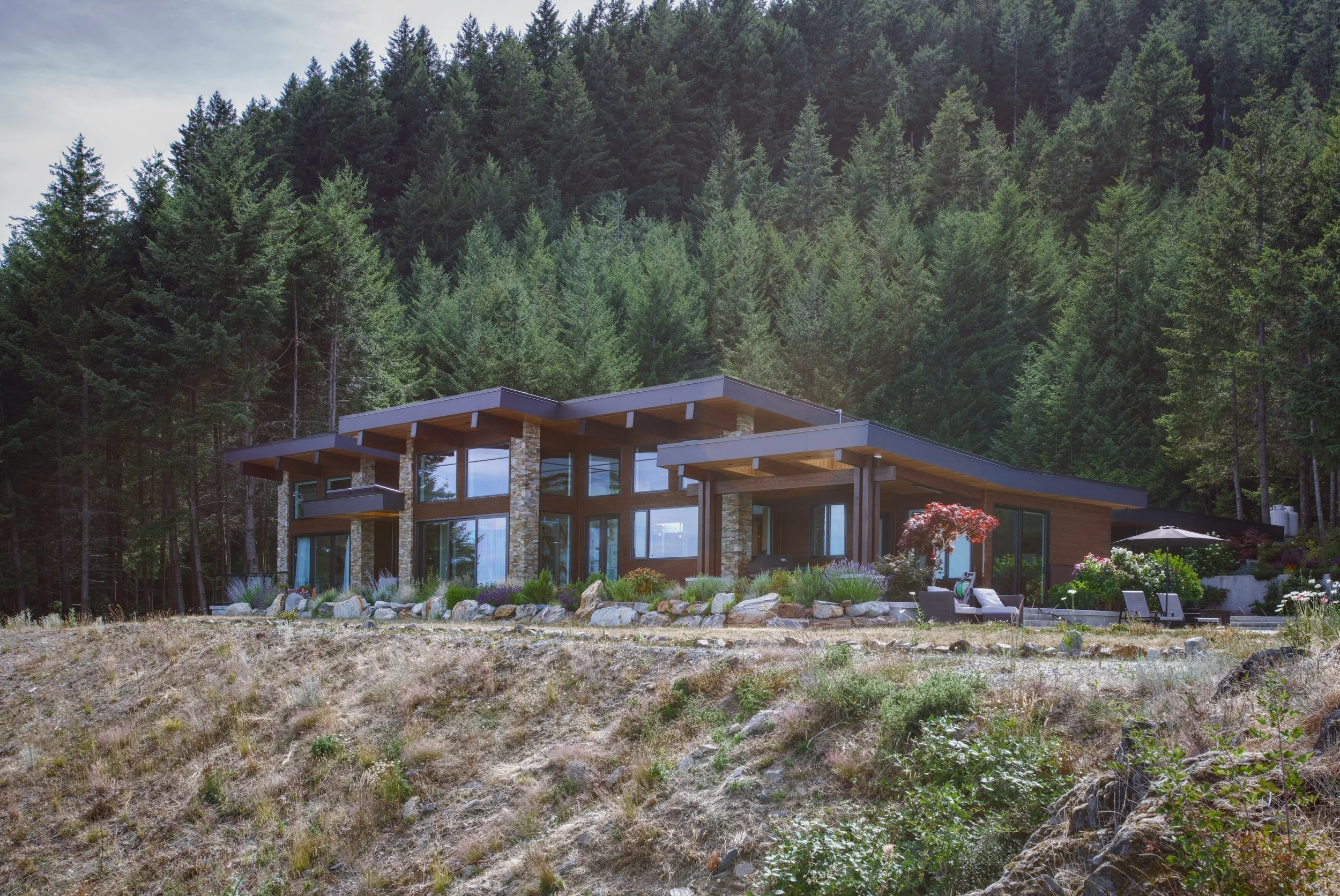 724ANNAS_WIDE_webopt.jpg