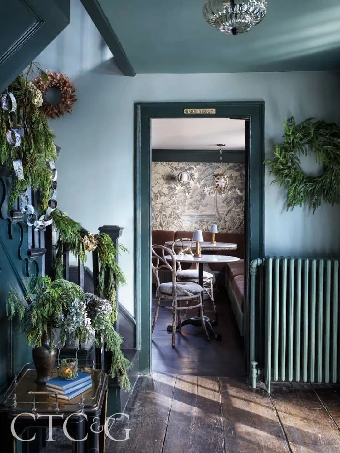 Thank you Cottages &amp; Gardens magazine for the lovely article showcasing Lost Fox Inn for the holiday season. The photos were taken last year so we&rsquo;ve waited a year to see them and it was definitely worth the wait! The link to the article is