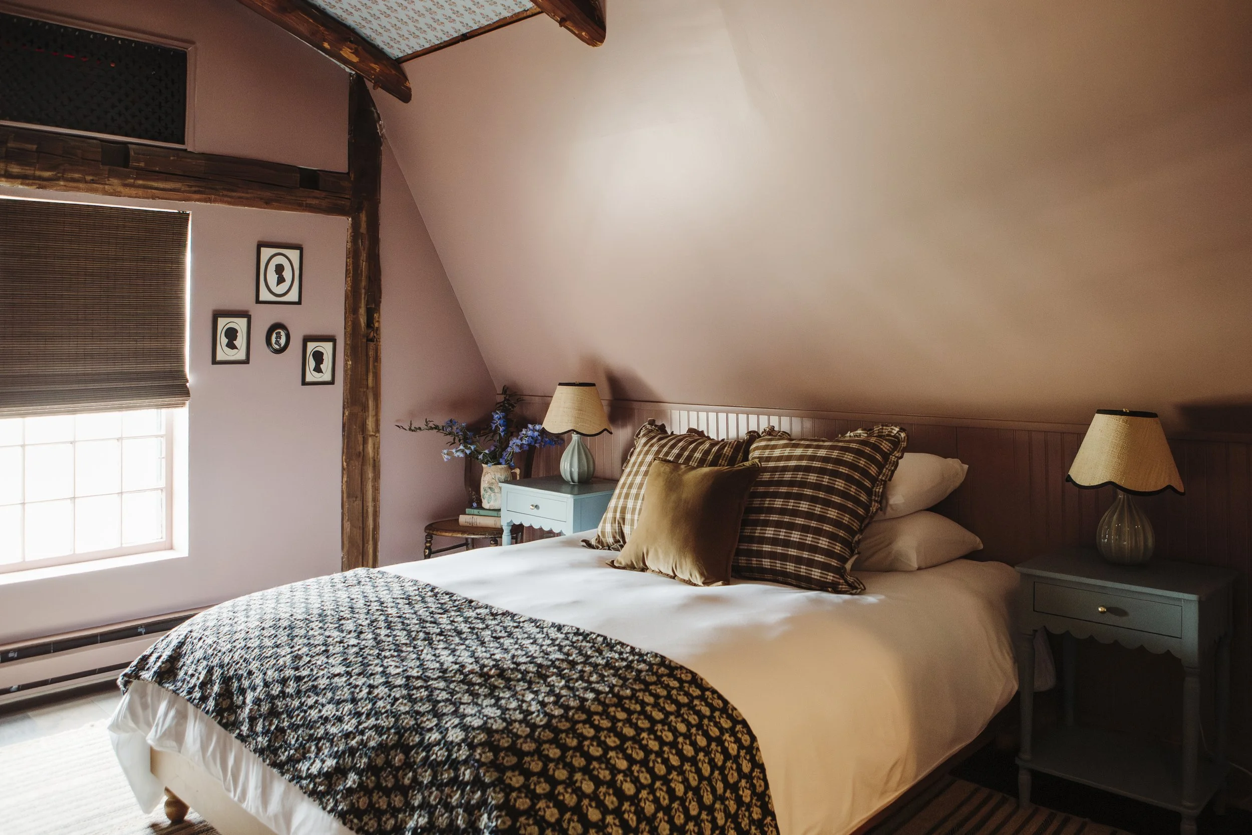 Lost Fox Tavern & Restaurant Stay Litchfield, CT — Lost Fox Inn