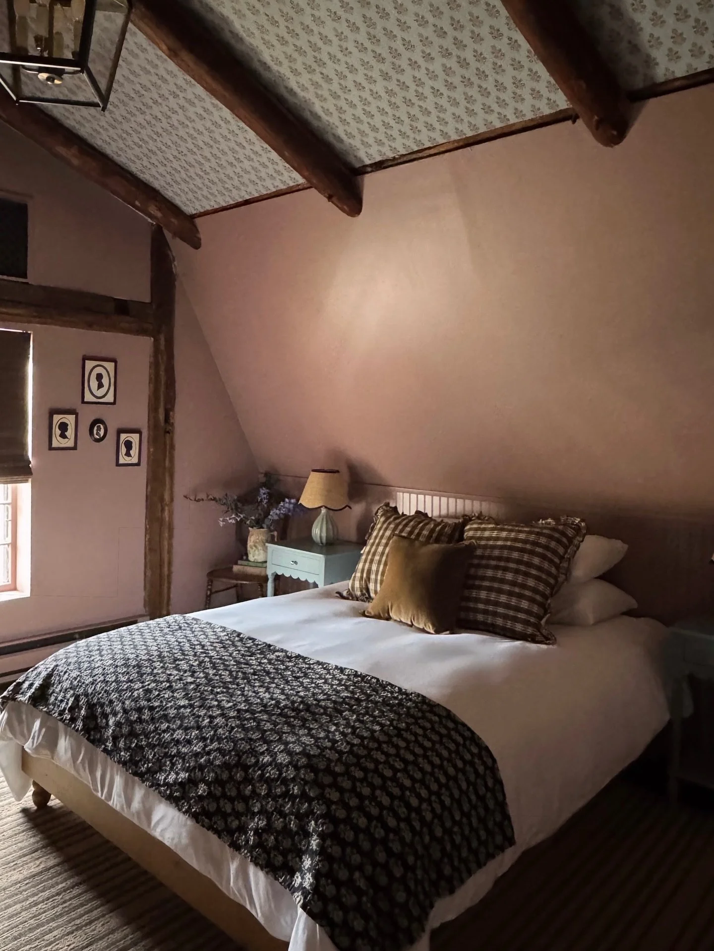 Our 1745 tavern guest rooms feel straight out of the English countryside. Located on the third floor above the tavern, they have queen beds outfitted with luxe Parachute Home cotton bedding, the comfiest mattresses and cutest in-room sinks. In the mo