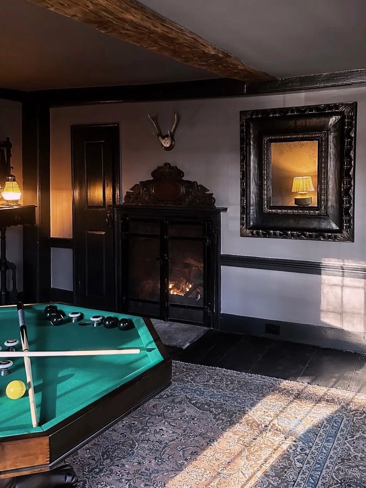 Did you know that the upstairs of the tavern restaurant has a cozy library and a club room with bumper pool table for our guests to enjoy? A pre- or post dinner cocktail upstairs is the perfect spot to unwind. Highly recommend checking it out next ti