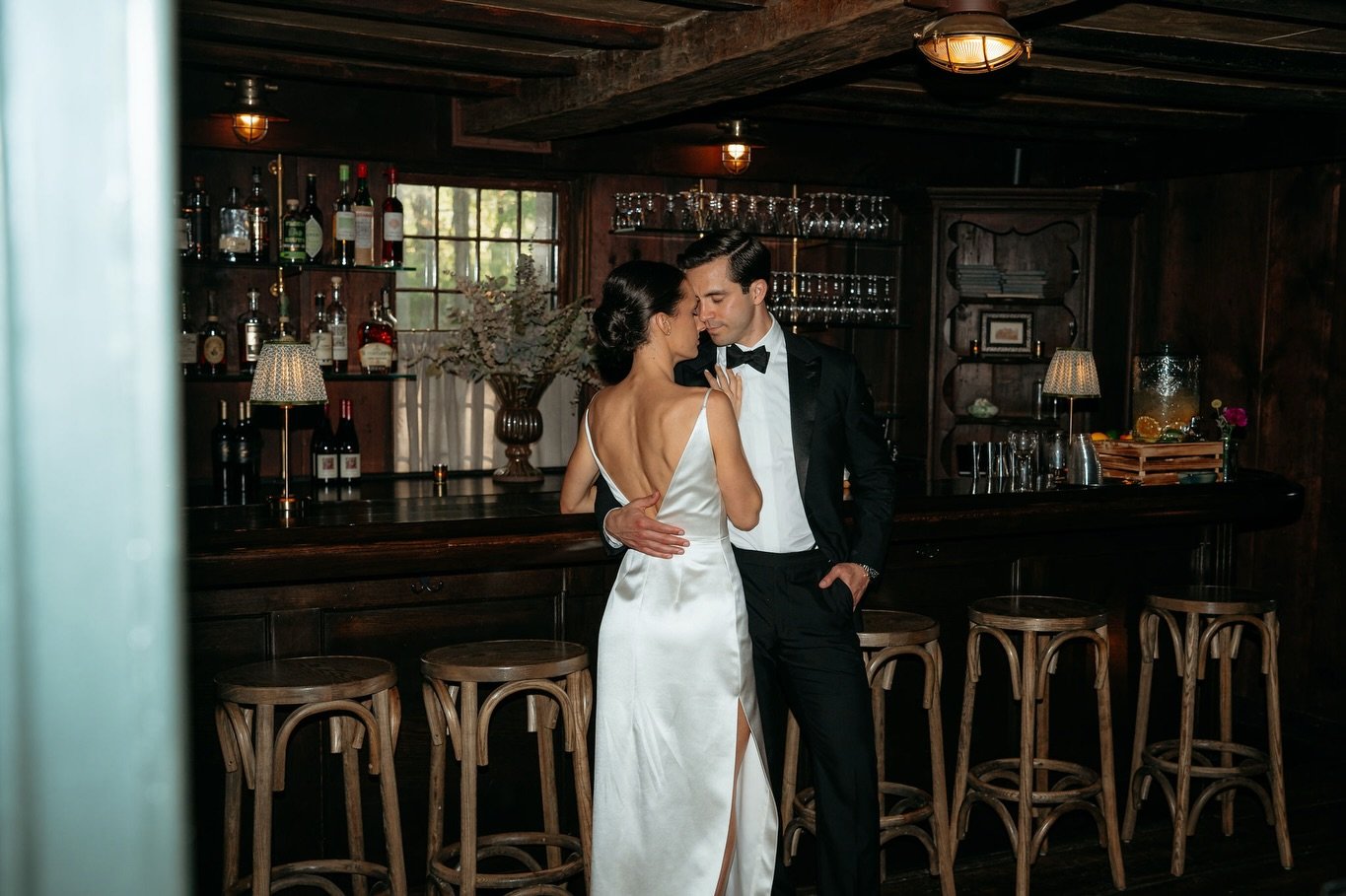Congratulations Caroline and Ross! Such a beautiful, love-filled weekend. 
.
.
#lostfoxinn #litchfieldcountywedding #litchfieldwedding #ctweddingvenue #theknotweddings
