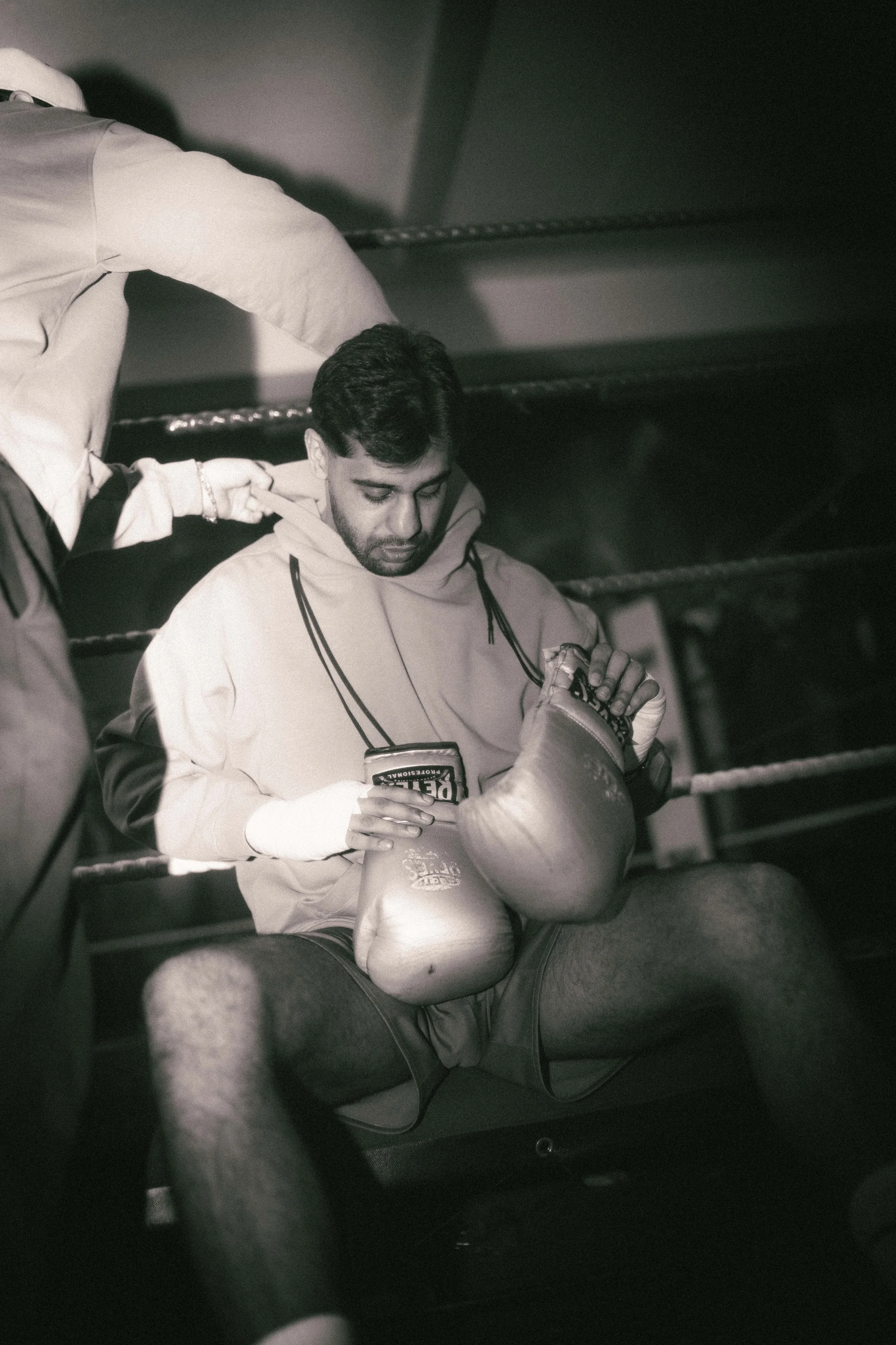 Xander_Boxing_BTS_11.jpg