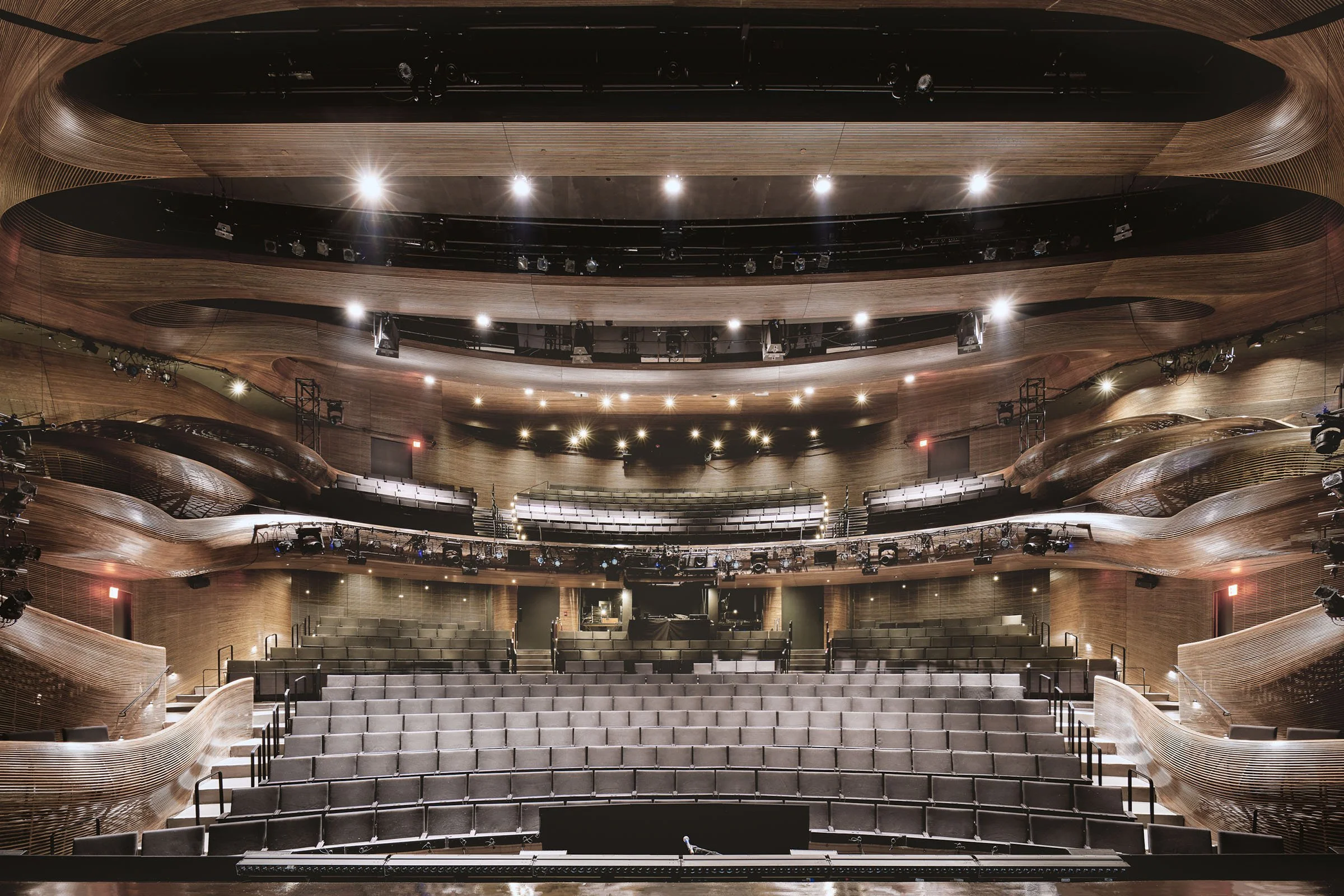 DFD-02_Leonid_Furmansky_Trahan_Architecture_Alliance_Theatre.jpg