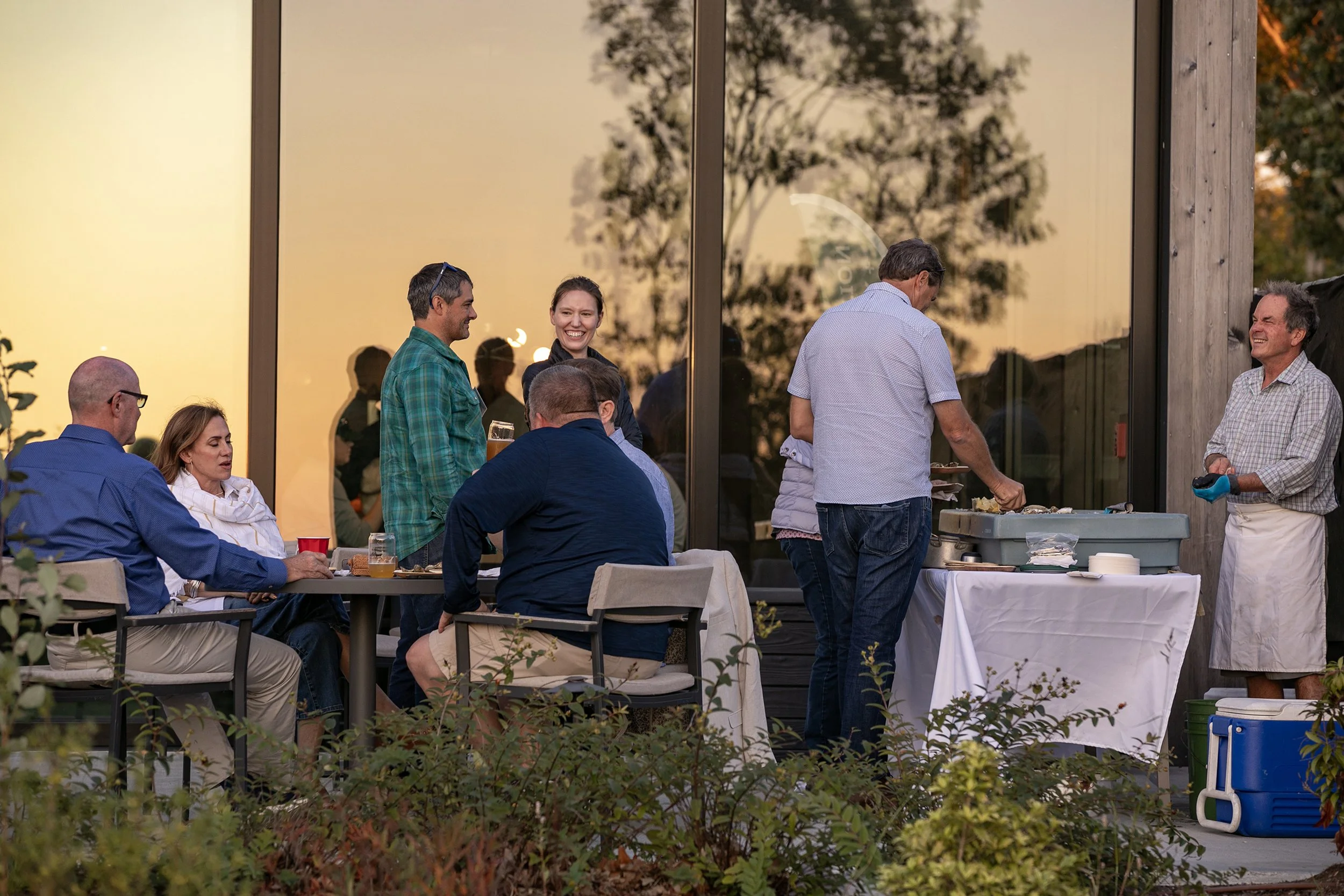 ModernLivingSymp_2023_networking_064.jpg