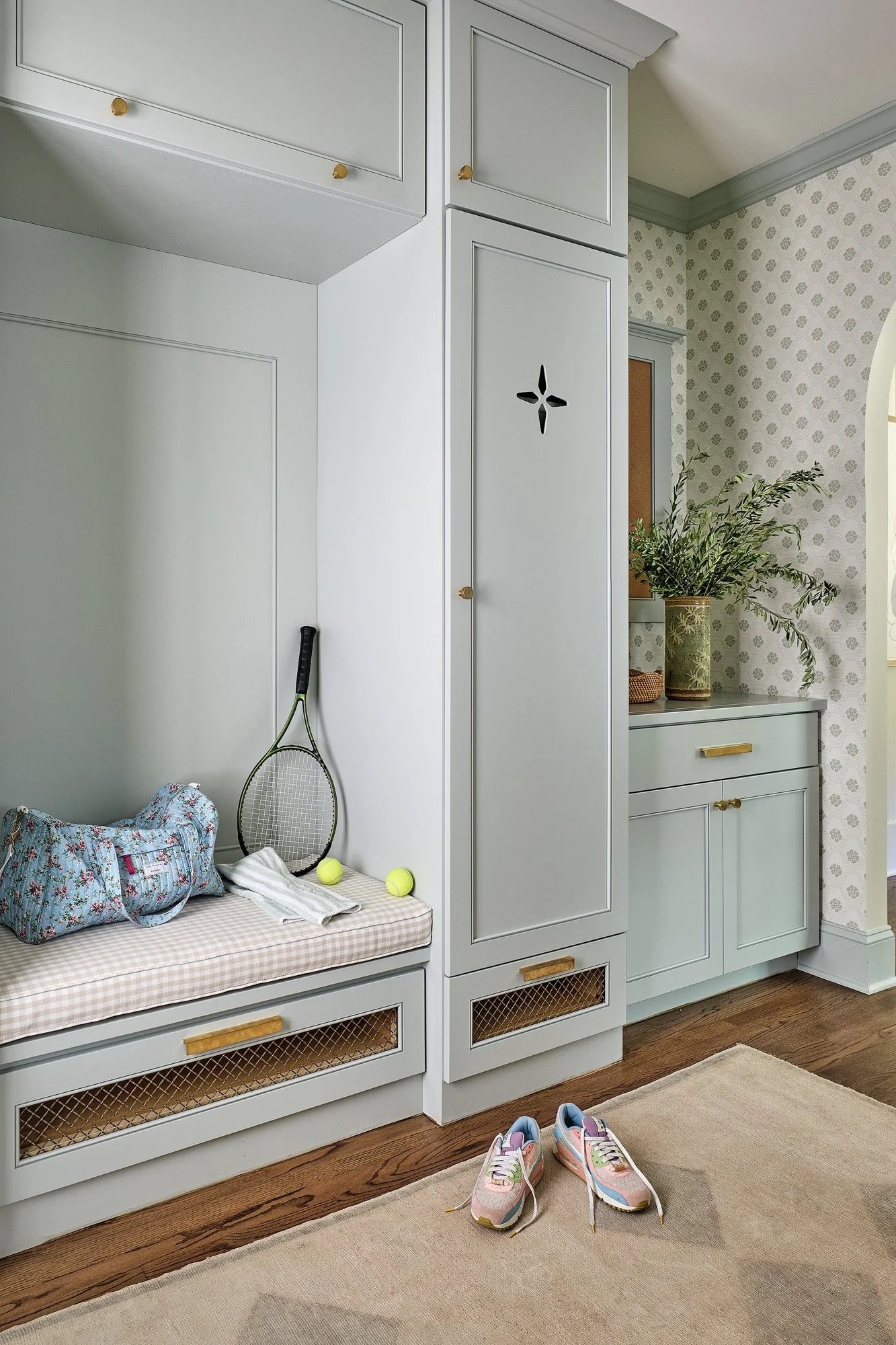 whitneysturgemudroom.jpg