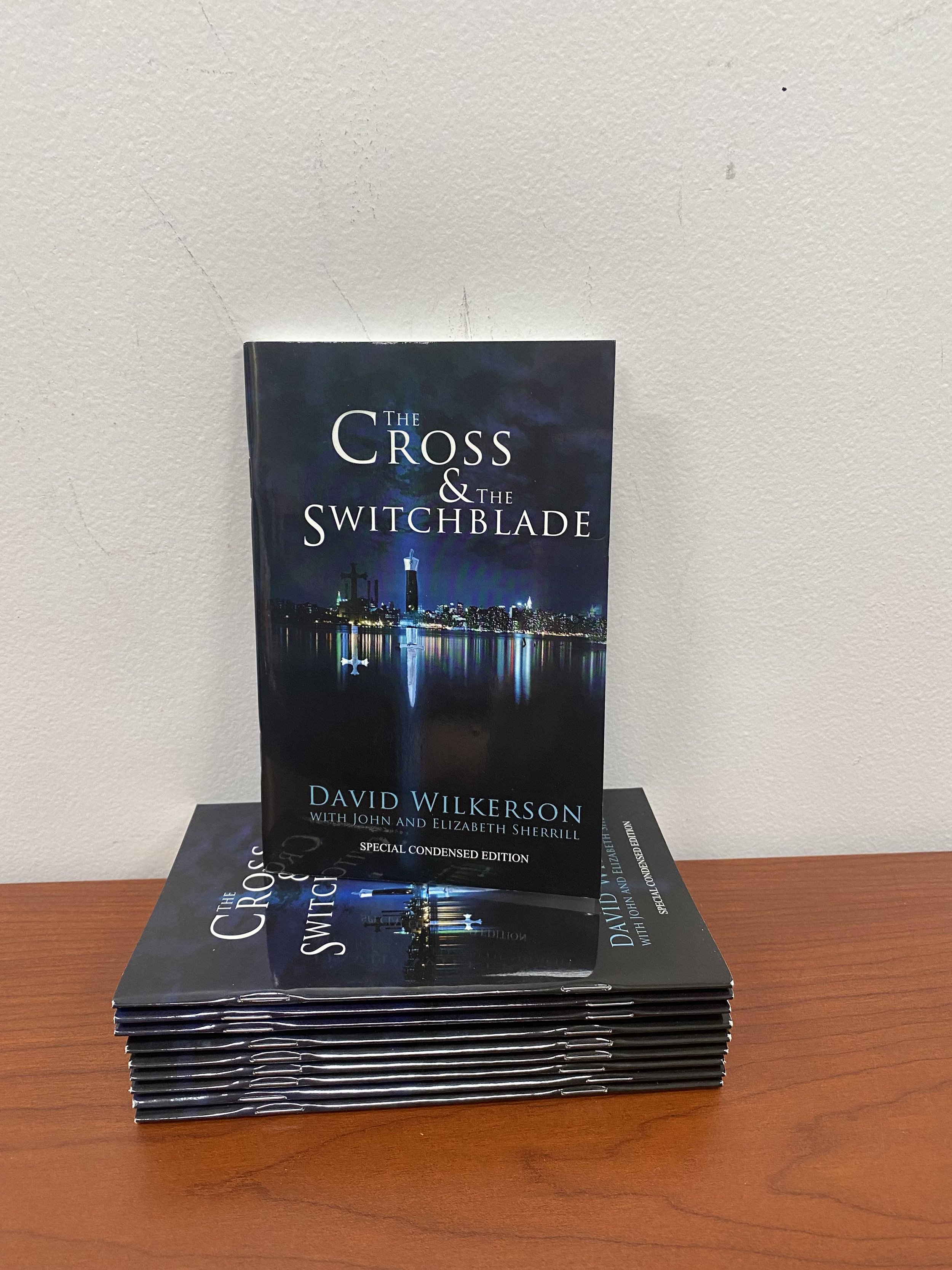 The Cross and the Switchblade condensed book