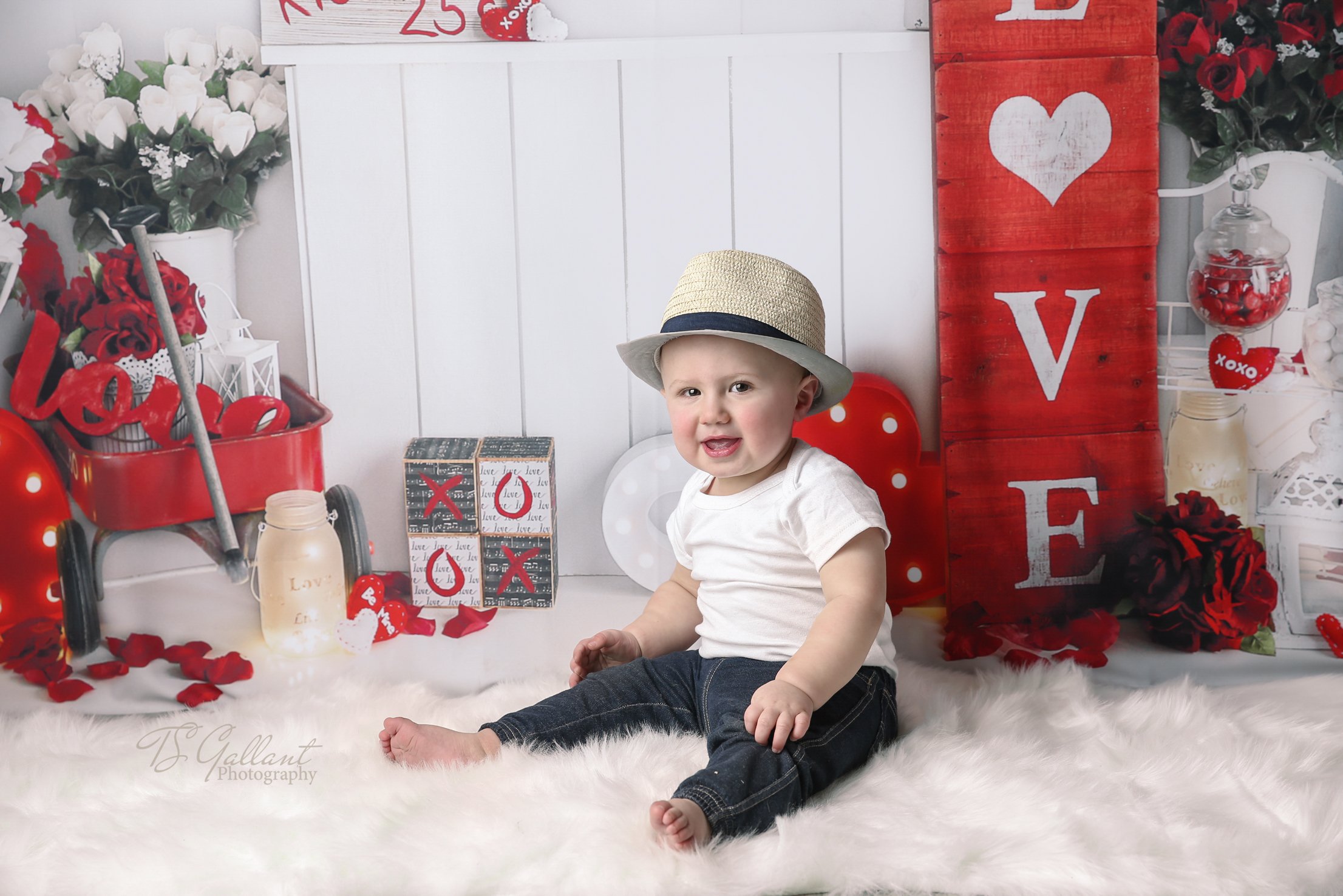 Billings-baby-and-child-photographer-valentines-day-photos-MT.jpg