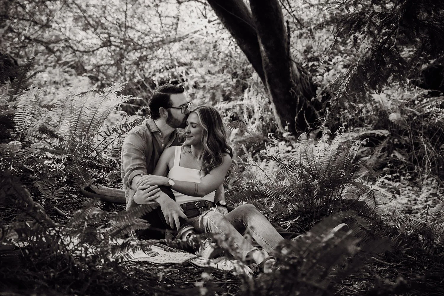 Rhi and Will Engmnt April 2022-7.jpg