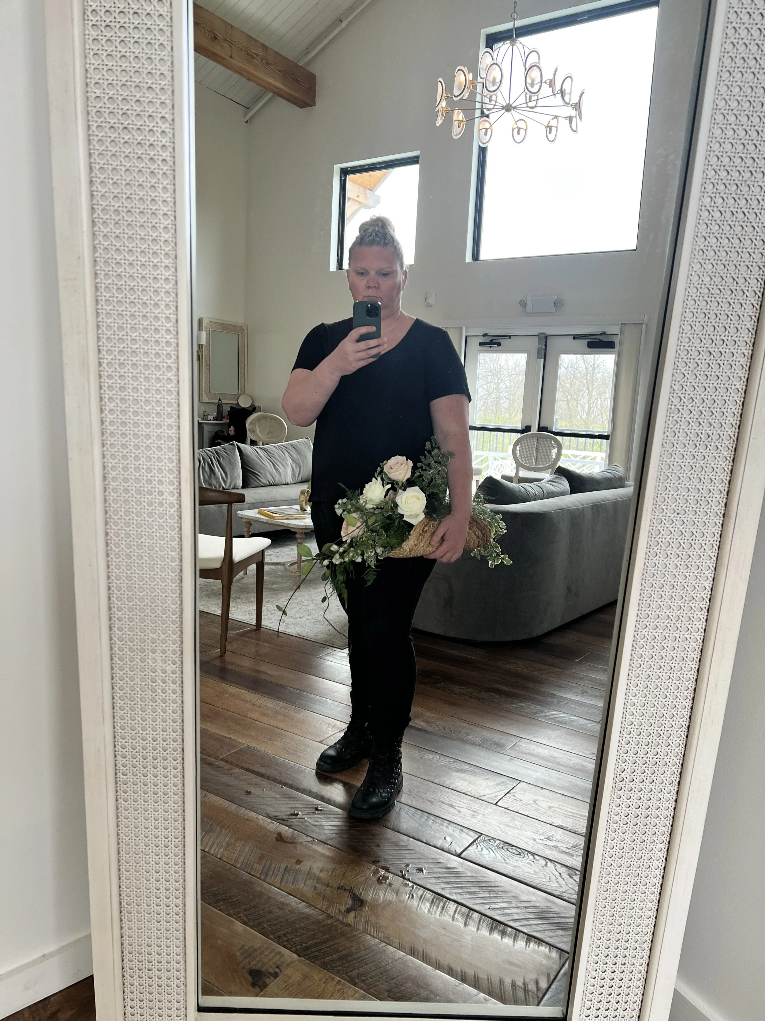Love is Blind bridesmaid bouquet