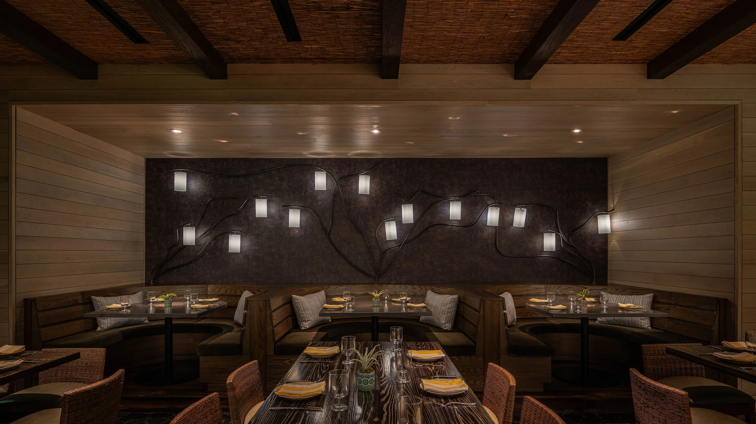 Feature Wall in Sotogrande Restaurant 